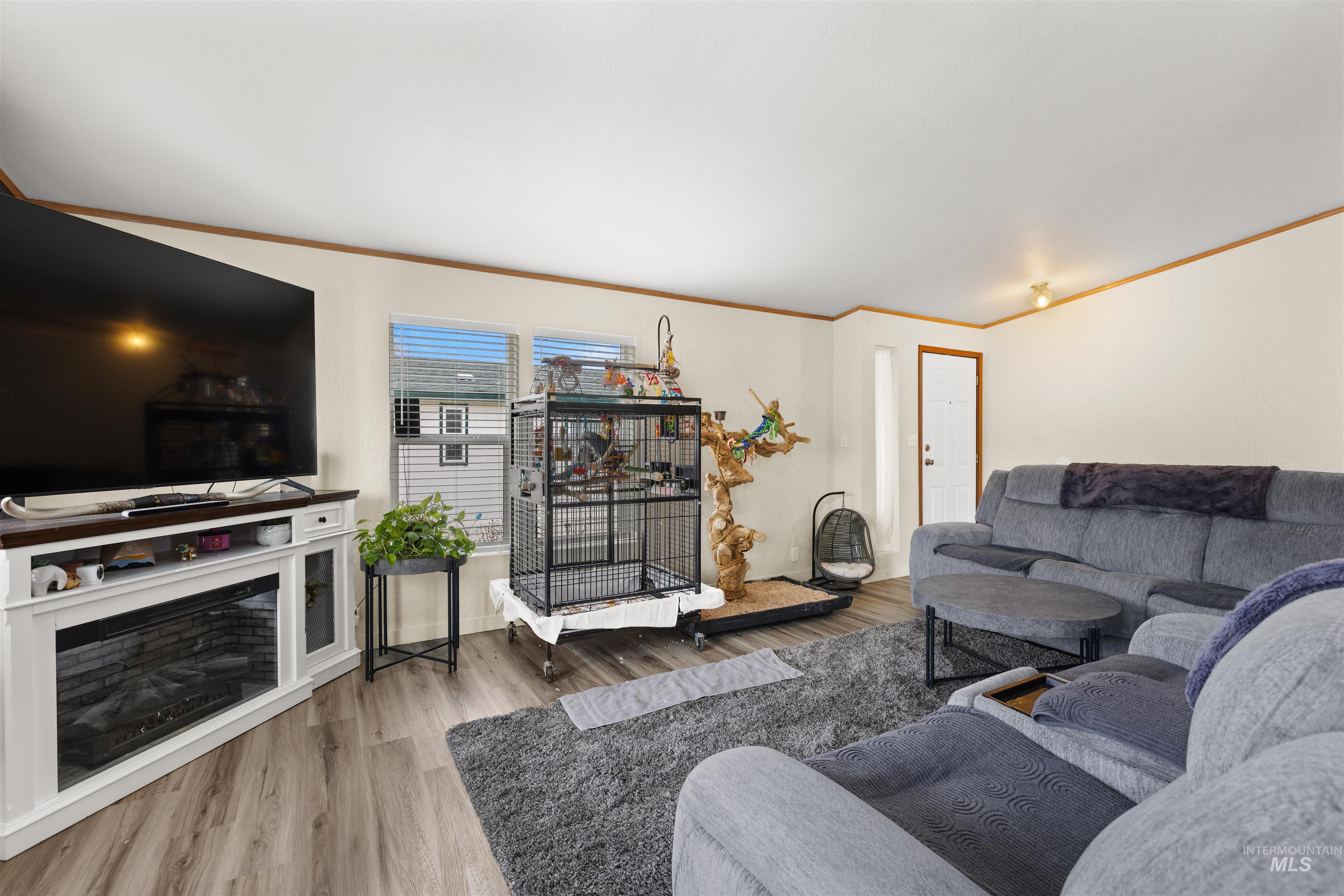 8181 N Andy Ln, Boise, Idaho 83714, 2 Bedrooms, 2 Bathrooms, Residential For Sale, Price $179,900, 98976979