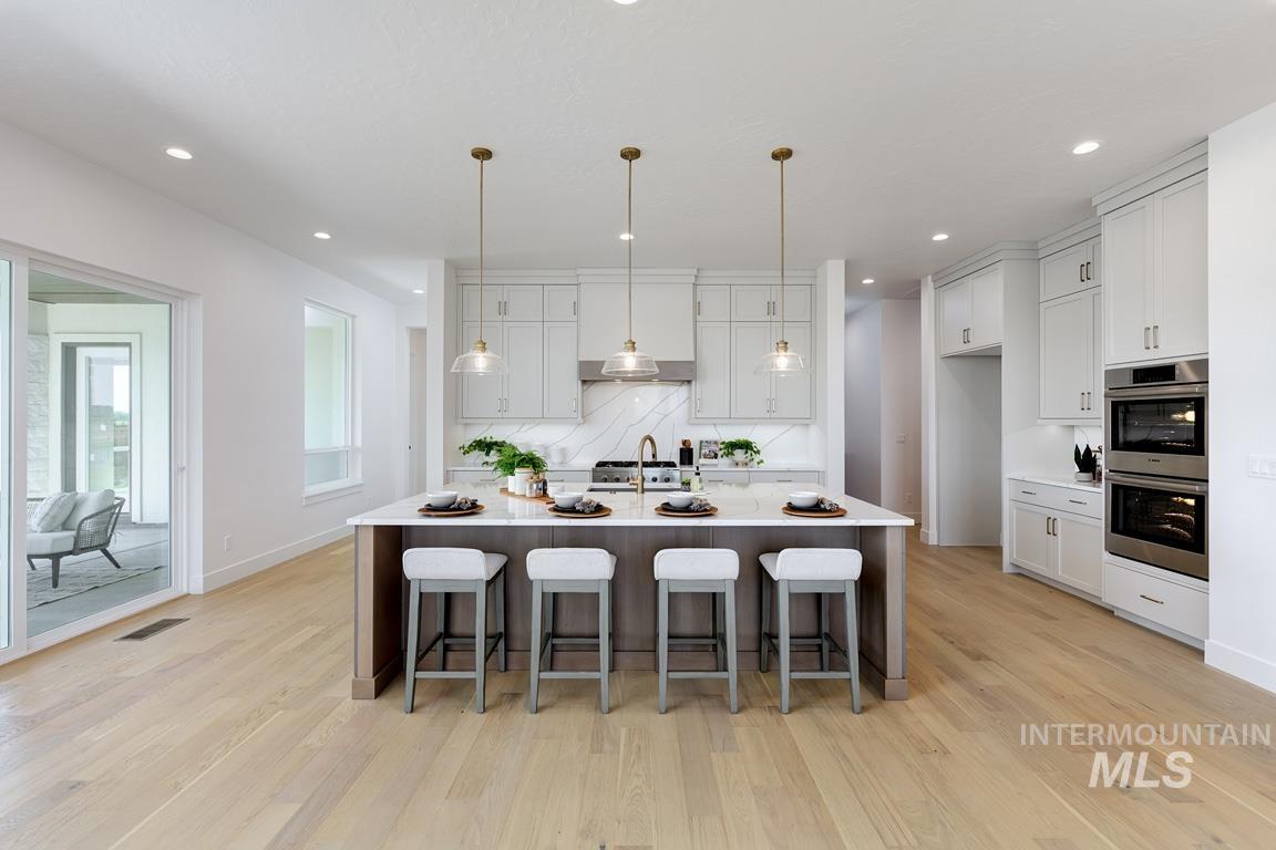 21695 Appaloosa Ave, Star, Idaho 83669, 4 Bedrooms, 3 Bathrooms, Residential For Sale, Price $1,560,366,MLS 98976981