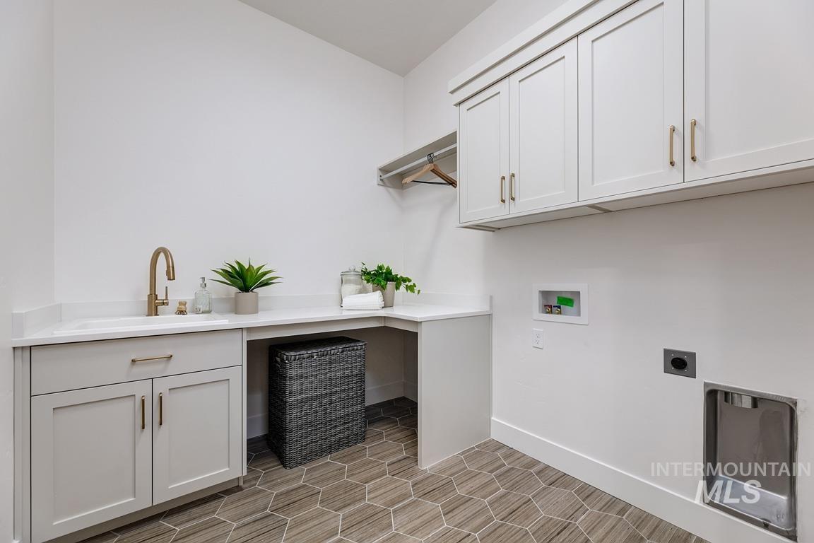 21695 Appaloosa Ave, Star, Idaho 83669, 4 Bedrooms, 3 Bathrooms, Residential For Sale, Price $1,560,366,MLS 98976981