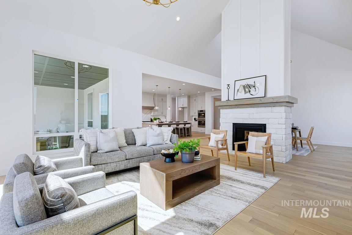 21695 Appaloosa Ave, Star, Idaho 83669, 4 Bedrooms, 3 Bathrooms, Residential For Sale, Price $1,560,366,MLS 98976981