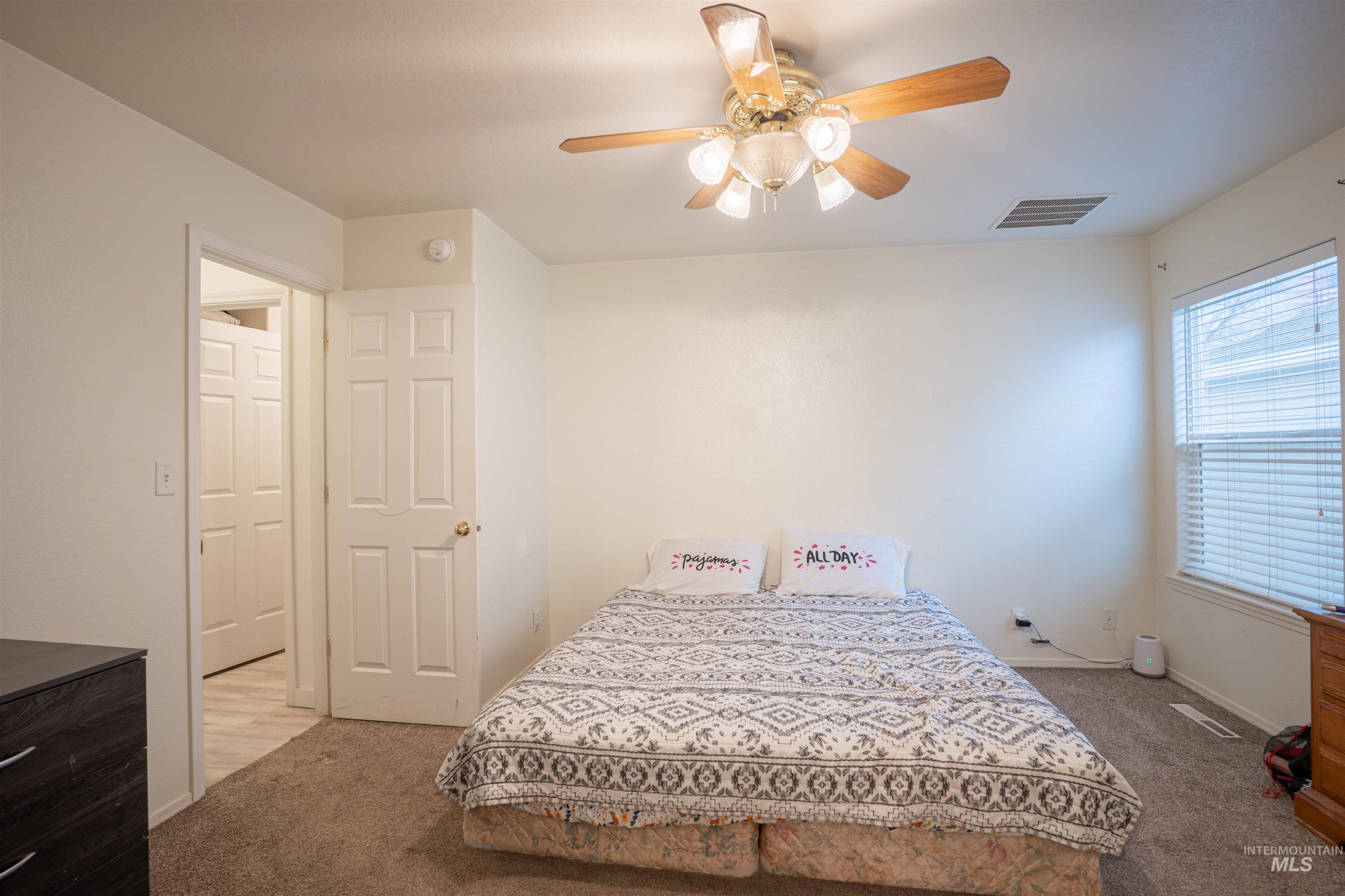 248 Sevensprings Ave., Twin Falls, Idaho 83301, 3 Bedrooms, 2 Bathrooms, Residential For Sale, Price $315,000, 98976982