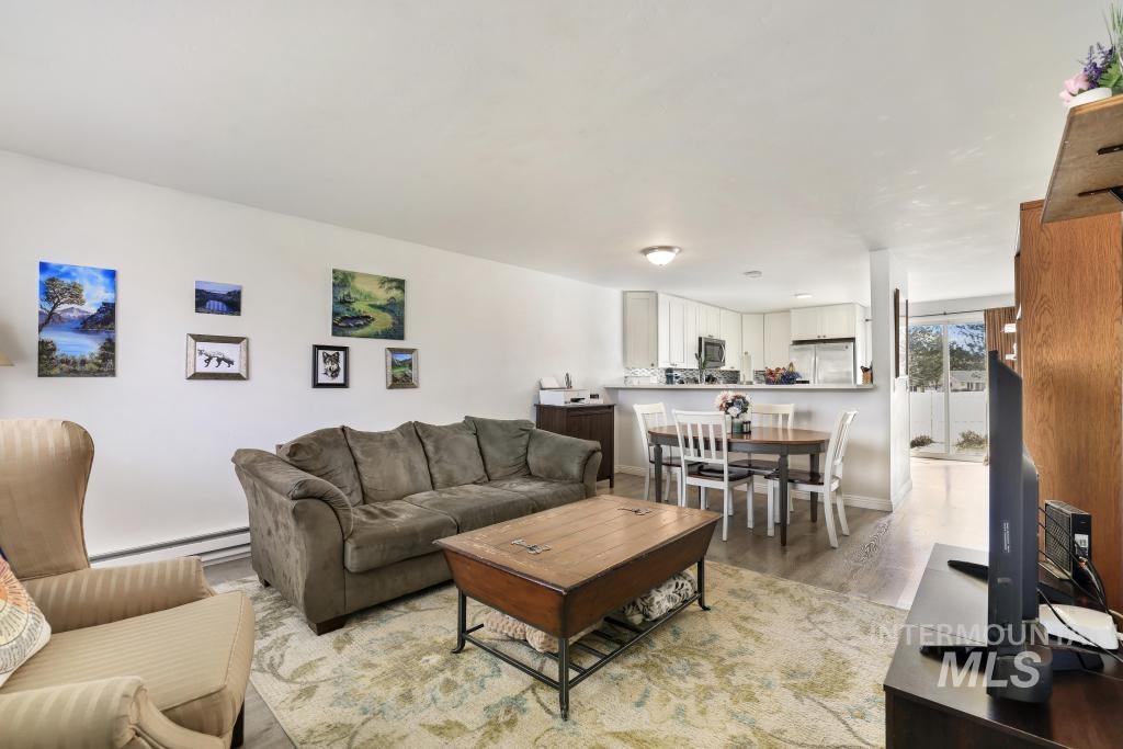 259 Pheasant Rd W, Twin Falls, Idaho 83301-8035, 2 Bedrooms, 1 Bathroom, Residential For Sale, Price $179,900, 98976983