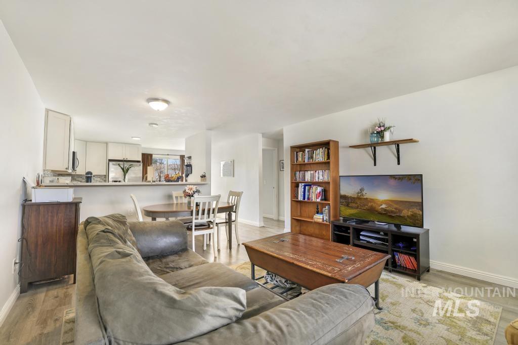 259 Pheasant Rd W, Twin Falls, Idaho 83301-8035, 2 Bedrooms, 1 Bathroom, Residential For Sale, Price $179,900, 98976983