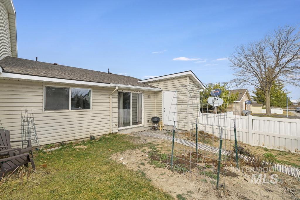 259 Pheasant Rd W, Twin Falls, Idaho 83301-8035, 2 Bedrooms, 1 Bathroom, Residential For Sale, Price $179,900, 98976983