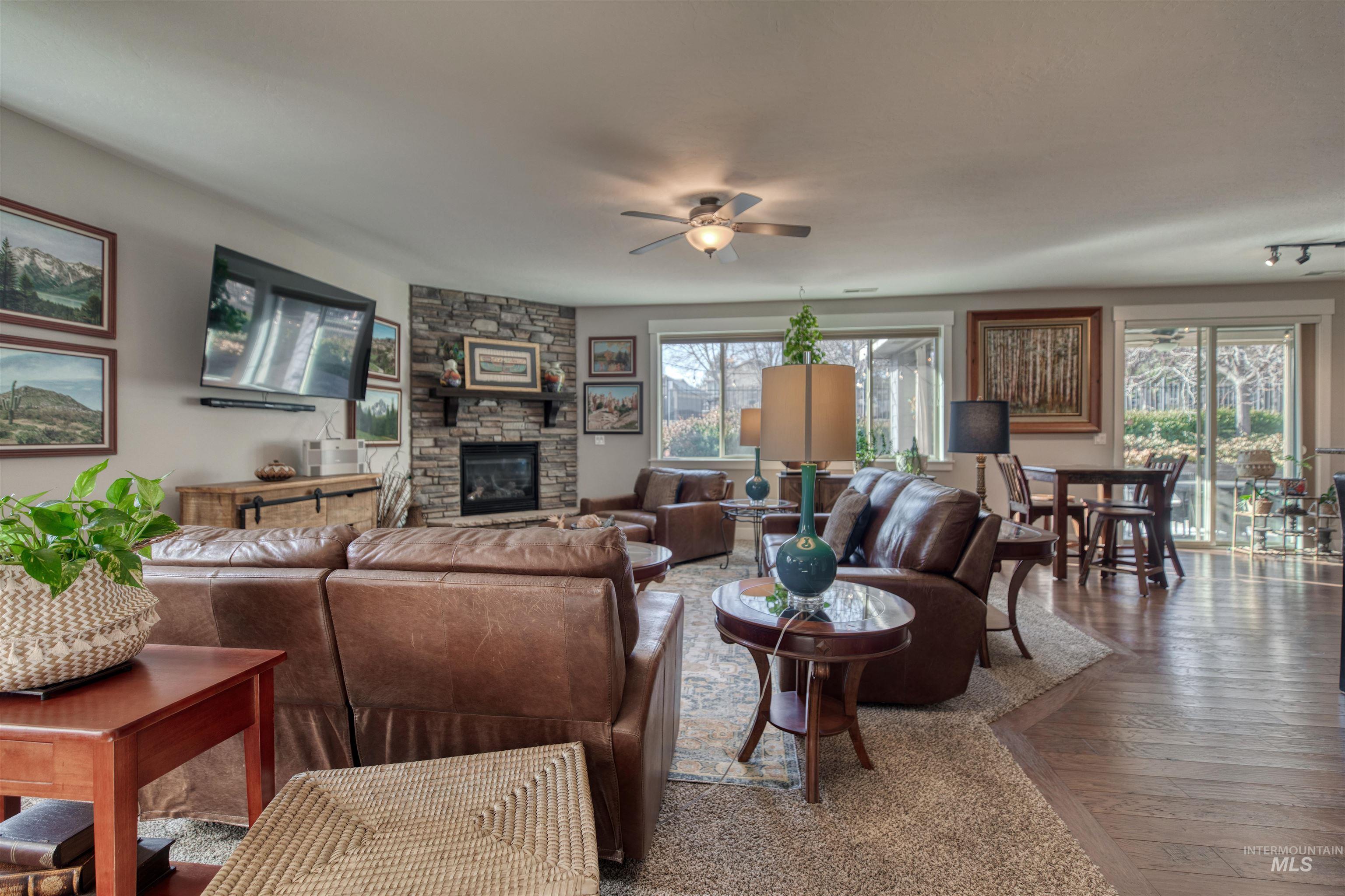 12309 S Carriage Hill Way, Nampa, Idaho 83686, 3 Bedrooms, 3 Bathrooms, Residential For Sale, Price $719,900, 98976985