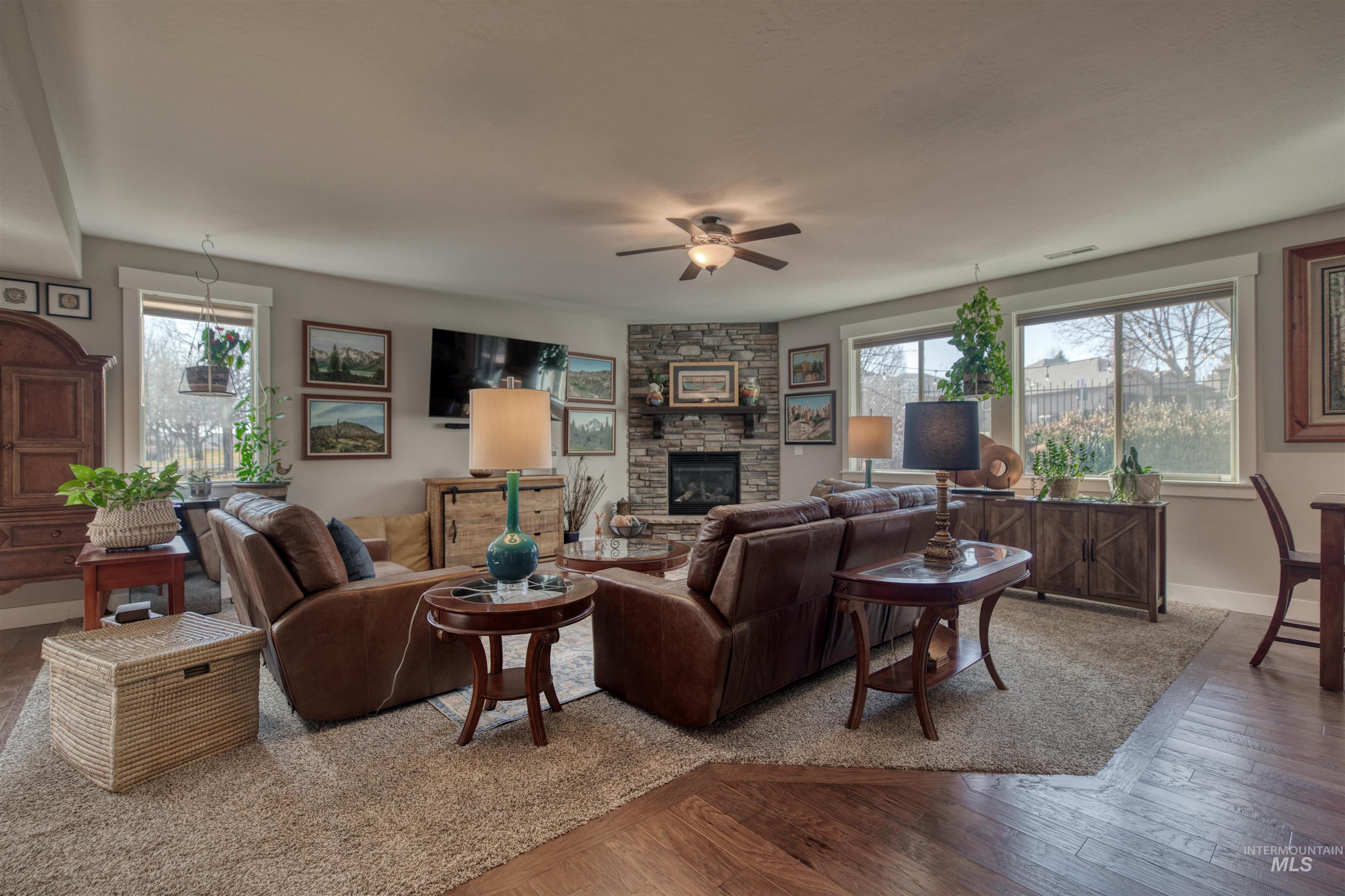 12309 S Carriage Hill Way, Nampa, Idaho 83686, 3 Bedrooms, 3 Bathrooms, Residential For Sale, Price $719,900, 98976985