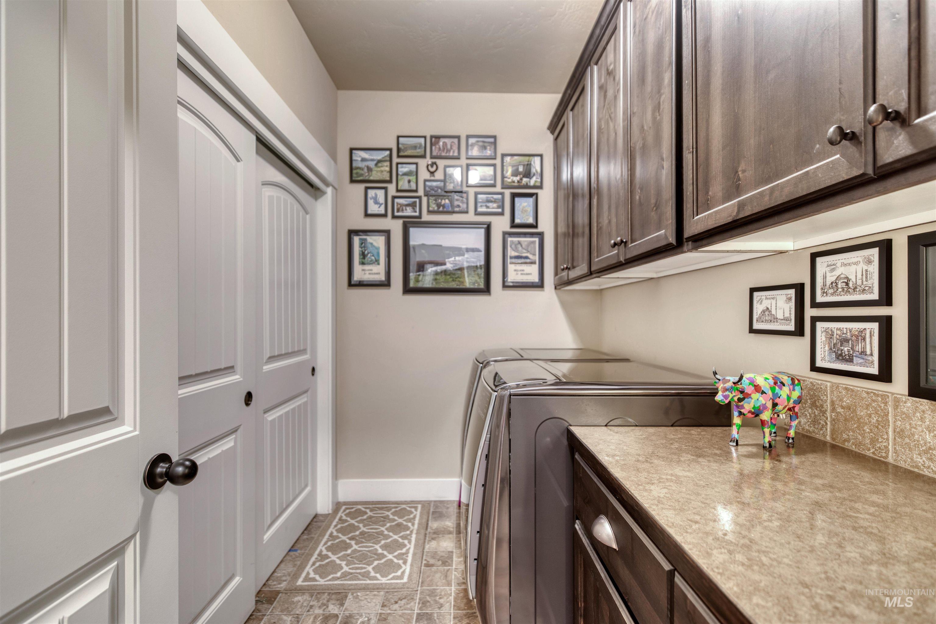 12309 S Carriage Hill Way, Nampa, Idaho 83686, 3 Bedrooms, 3 Bathrooms, Residential For Sale, Price $719,900, 98976985