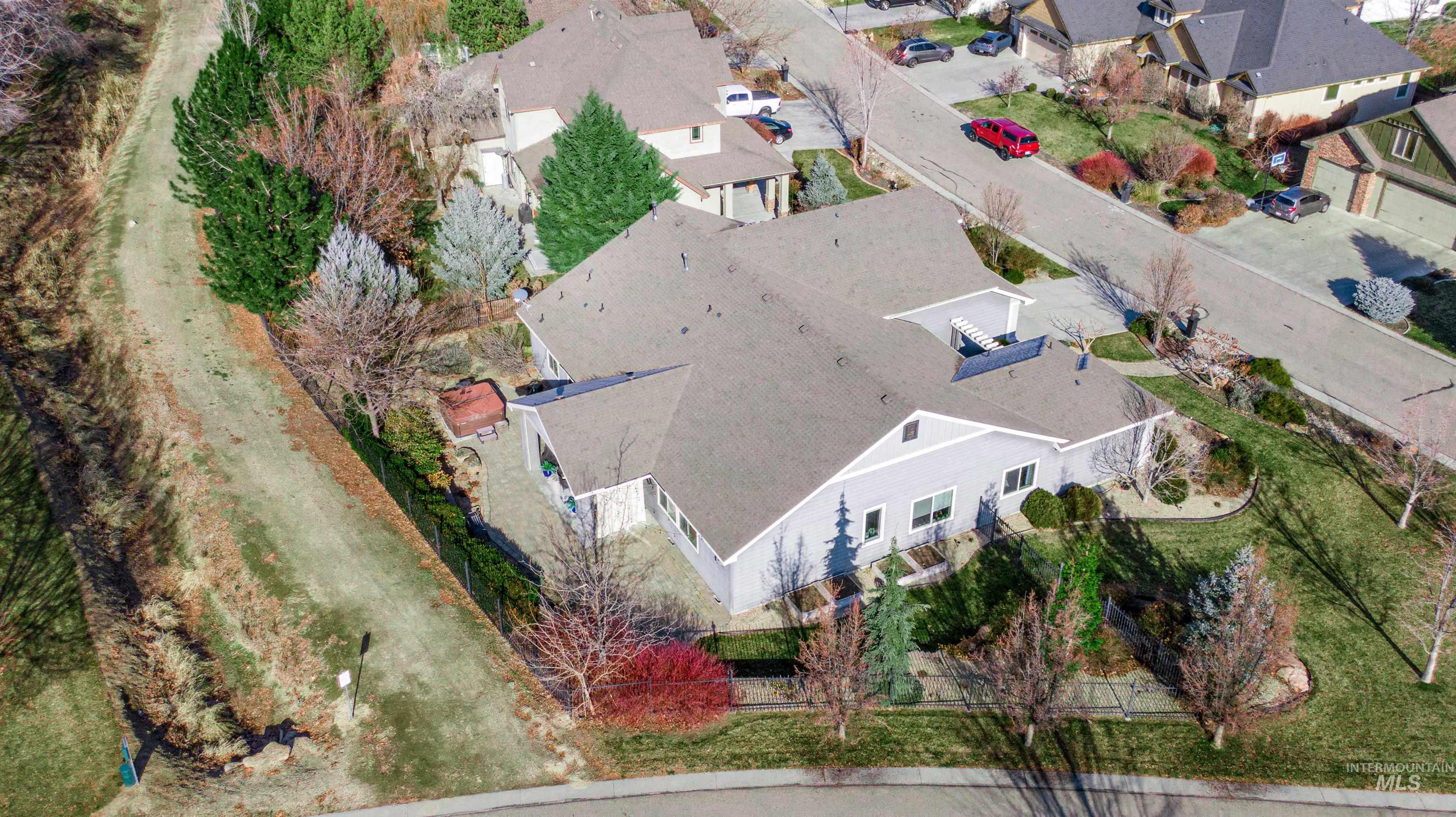 12309 S Carriage Hill Way, Nampa, Idaho 83686, 3 Bedrooms, 3 Bathrooms, Residential For Sale, Price $719,900, 98976985