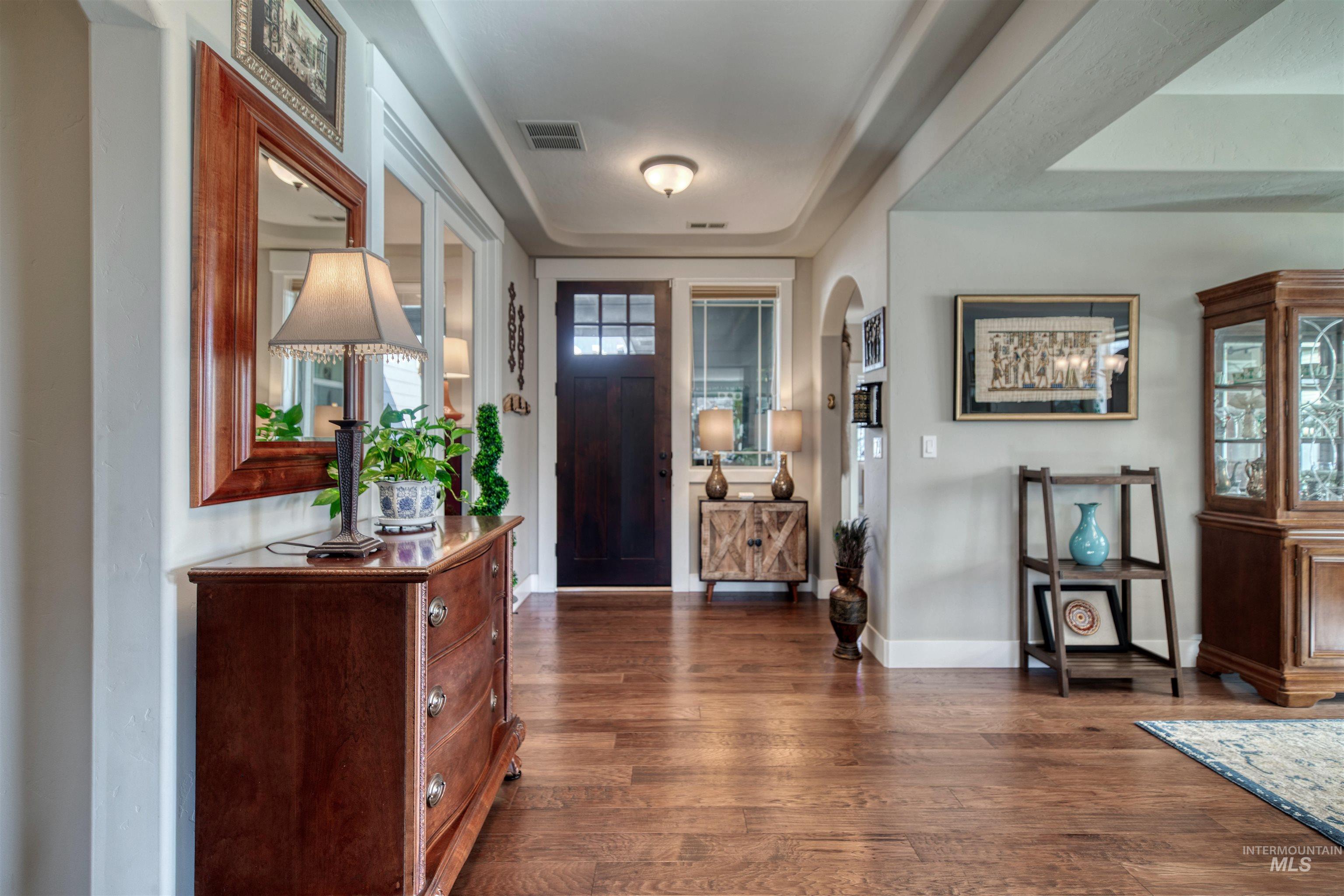 12309 S Carriage Hill Way, Nampa, Idaho 83686, 3 Bedrooms, 3 Bathrooms, Residential For Sale, Price $719,900, 98976985