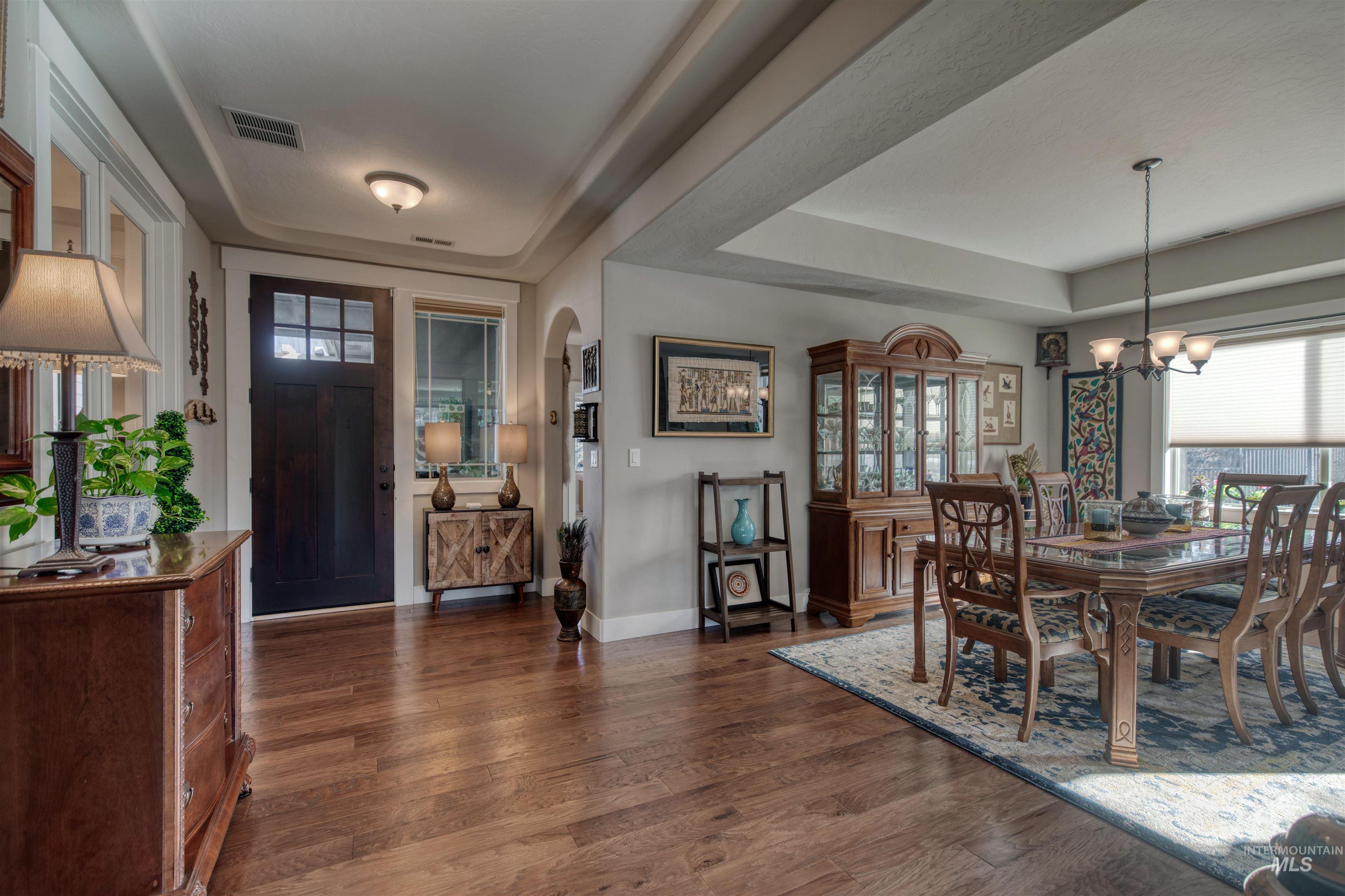 12309 S Carriage Hill Way, Nampa, Idaho 83686, 3 Bedrooms, 3 Bathrooms, Residential For Sale, Price $719,900, 98976985