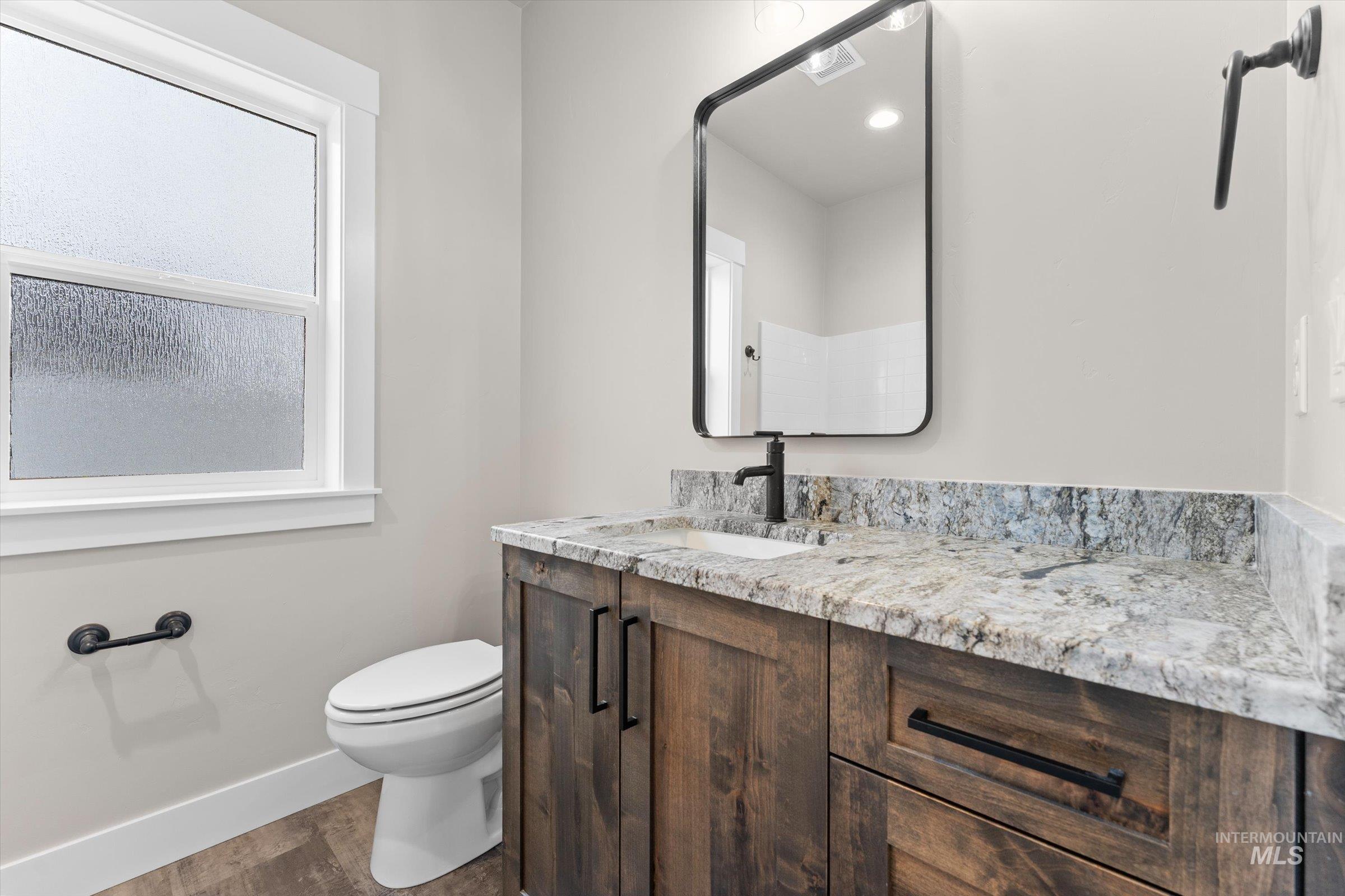 2003 Austin Way, Fruitland, Idaho 83619, 3 Bedrooms, 2 Bathrooms, Residential For Sale, Price $400,000, 98976986