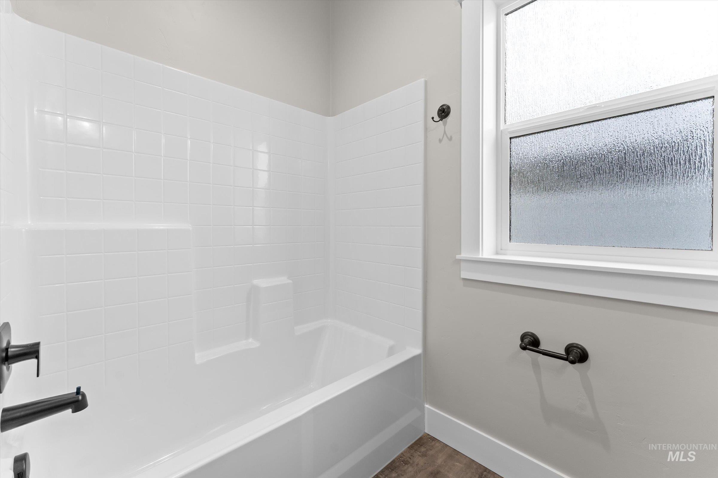 2003 Austin Way, Fruitland, Idaho 83619, 3 Bedrooms, 2 Bathrooms, Residential For Sale, Price $400,000, 98976986