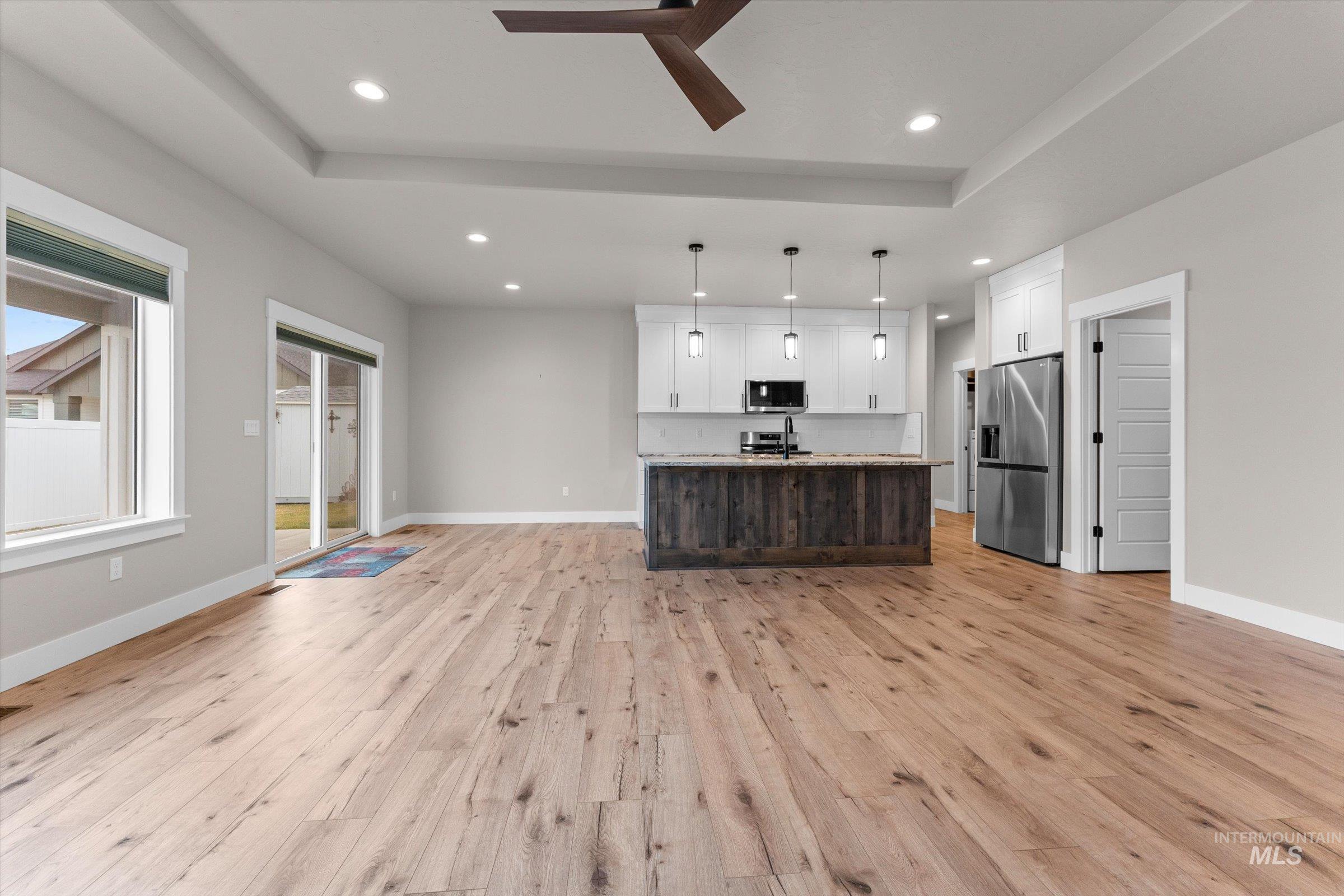 2003 Austin Way, Fruitland, Idaho 83619, 3 Bedrooms, 2 Bathrooms, Residential For Sale, Price $400,000, 98976986