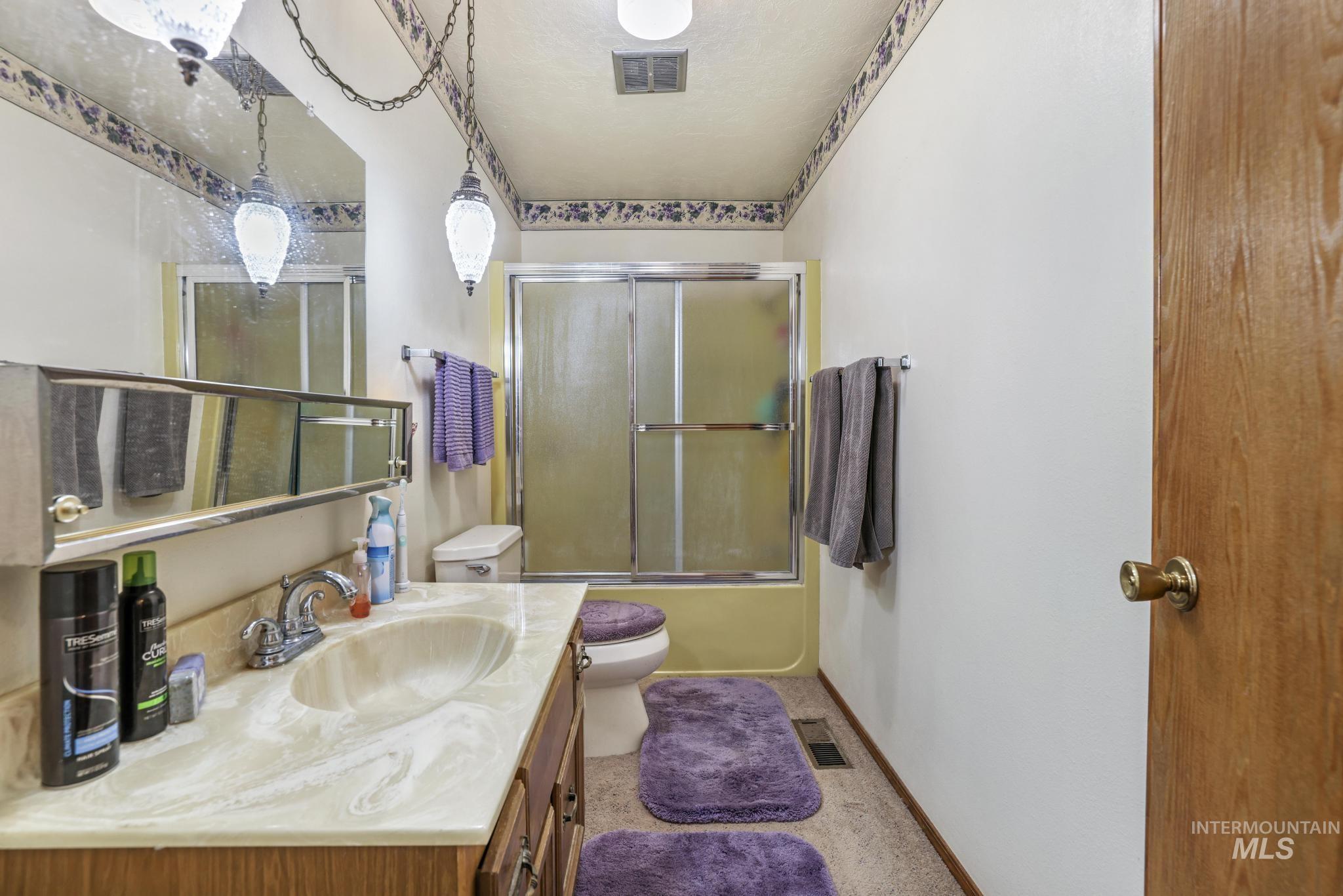 1055 S Adell Ave, Filer, Idaho 83328, 3 Bedrooms, 2 Bathrooms, Residential For Sale, Price $314,999, 98976989