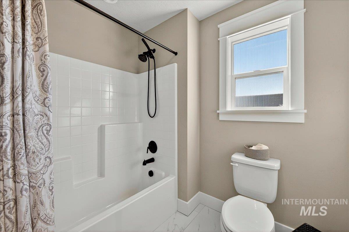 5871 E Zaffre Ridge St, Boise, Idaho 83716-3490, 4 Bedrooms, 2.5 Bathrooms, Residential For Sale, Price $799,900, 98976991