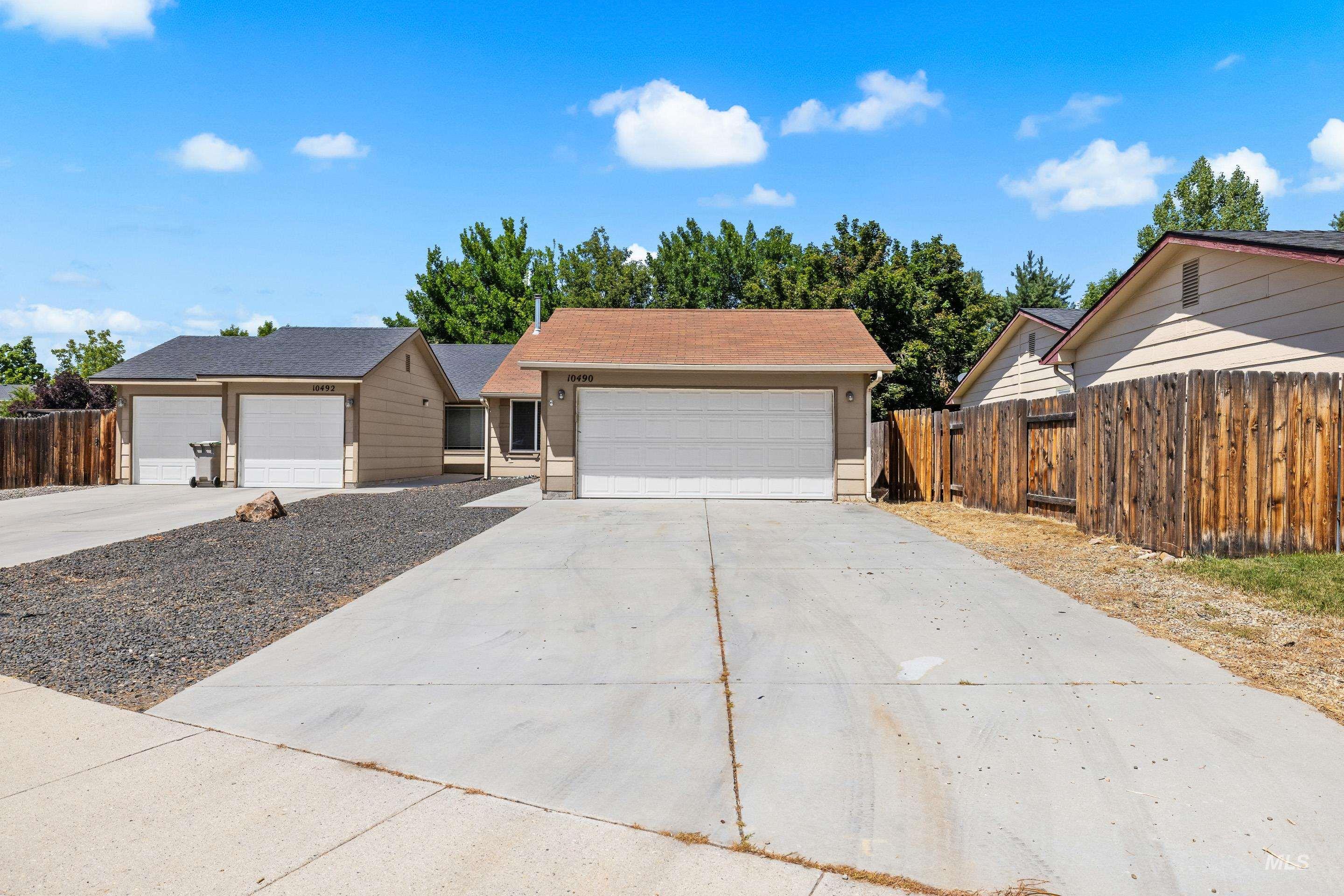 10490 W Cory St, Boise, Idaho 83704, 3 Bedrooms, 2 Bathrooms, Residential For Sale, Price $359,900, 98976992