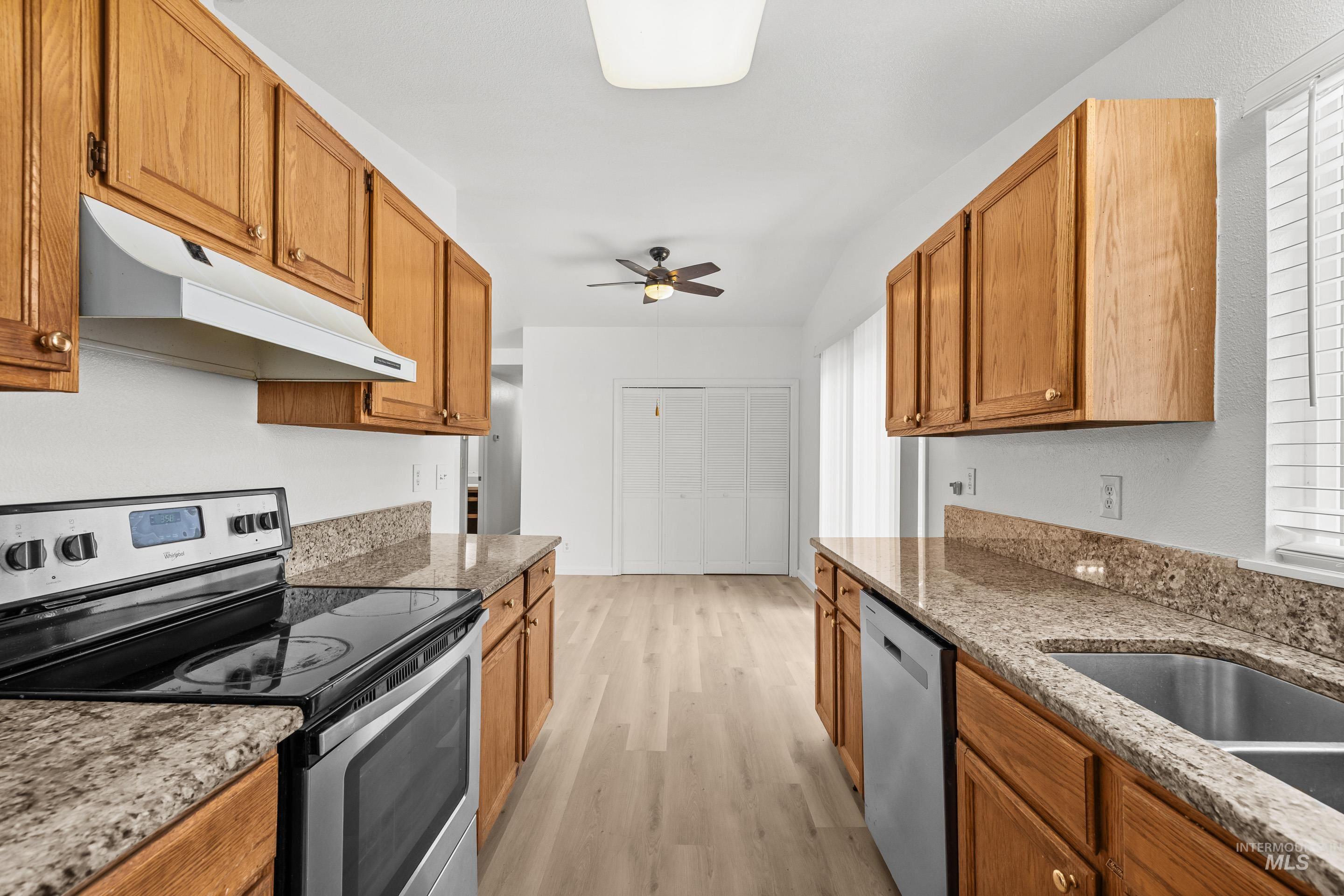 10490 W Cory St, Boise, Idaho 83704, 3 Bedrooms, 2 Bathrooms, Residential For Sale, Price $359,900, 98976992