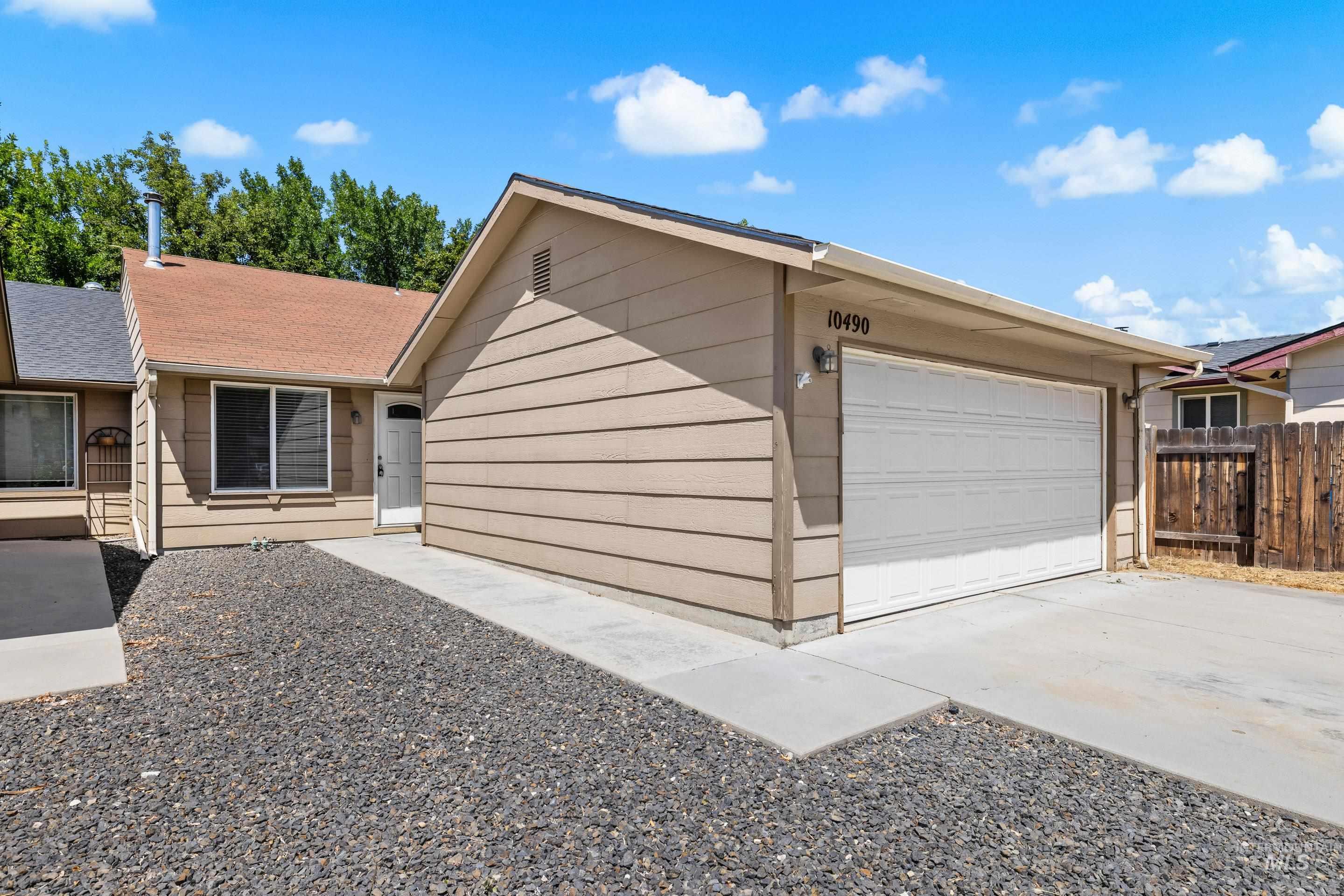 10490 W Cory St, Boise, Idaho 83704, 3 Bedrooms, 2 Bathrooms, Residential For Sale, Price $359,900, 98976992