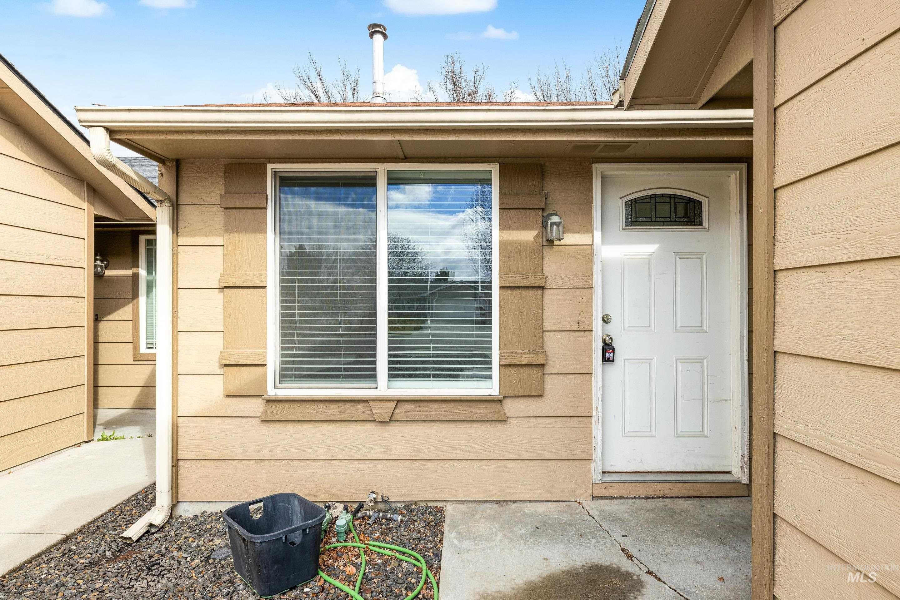 10490 W Cory St, Boise, Idaho 83704-5463, 3 Bedrooms, 2 Bathrooms, Residential For Sale, Price $359,900, 98976992