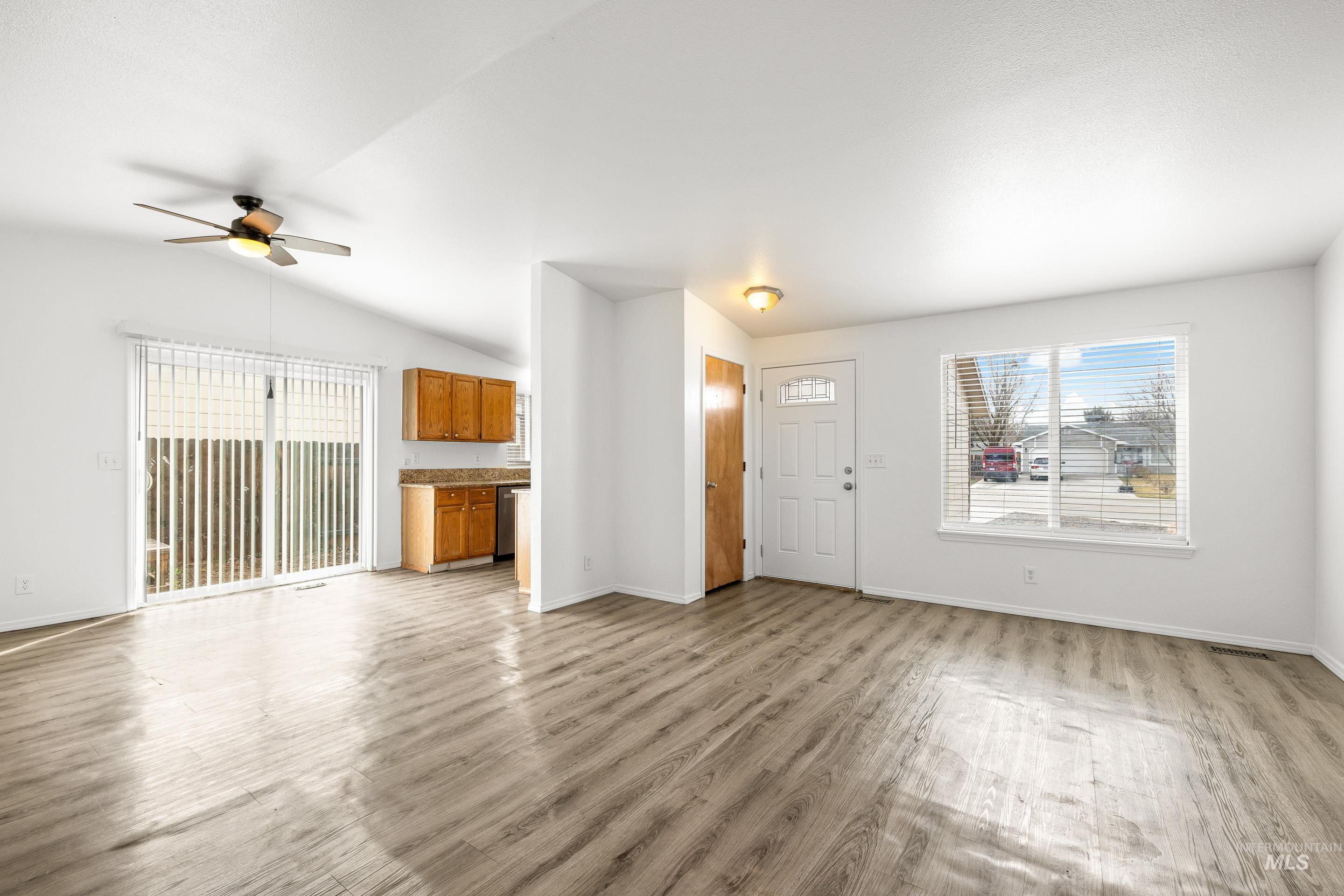 10490 W Cory St, Boise, Idaho 83704-5463, 3 Bedrooms, 2 Bathrooms, Residential For Sale, Price $359,900, 98976992