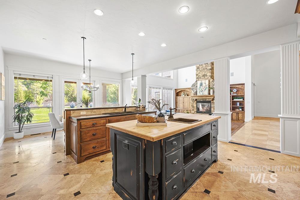 3598 N Timber Ridge Ln, Eagle, Idaho 83616, 4 Bedrooms, 5 Bathrooms, Residential For Sale, Price $2,350,000,MLS 98976993