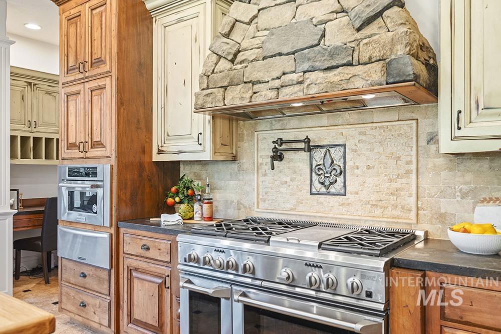 3598 N Timber Ridge Ln, Eagle, Idaho 83616, 4 Bedrooms, 5 Bathrooms, Residential For Sale, Price $2,350,000,MLS 98976993