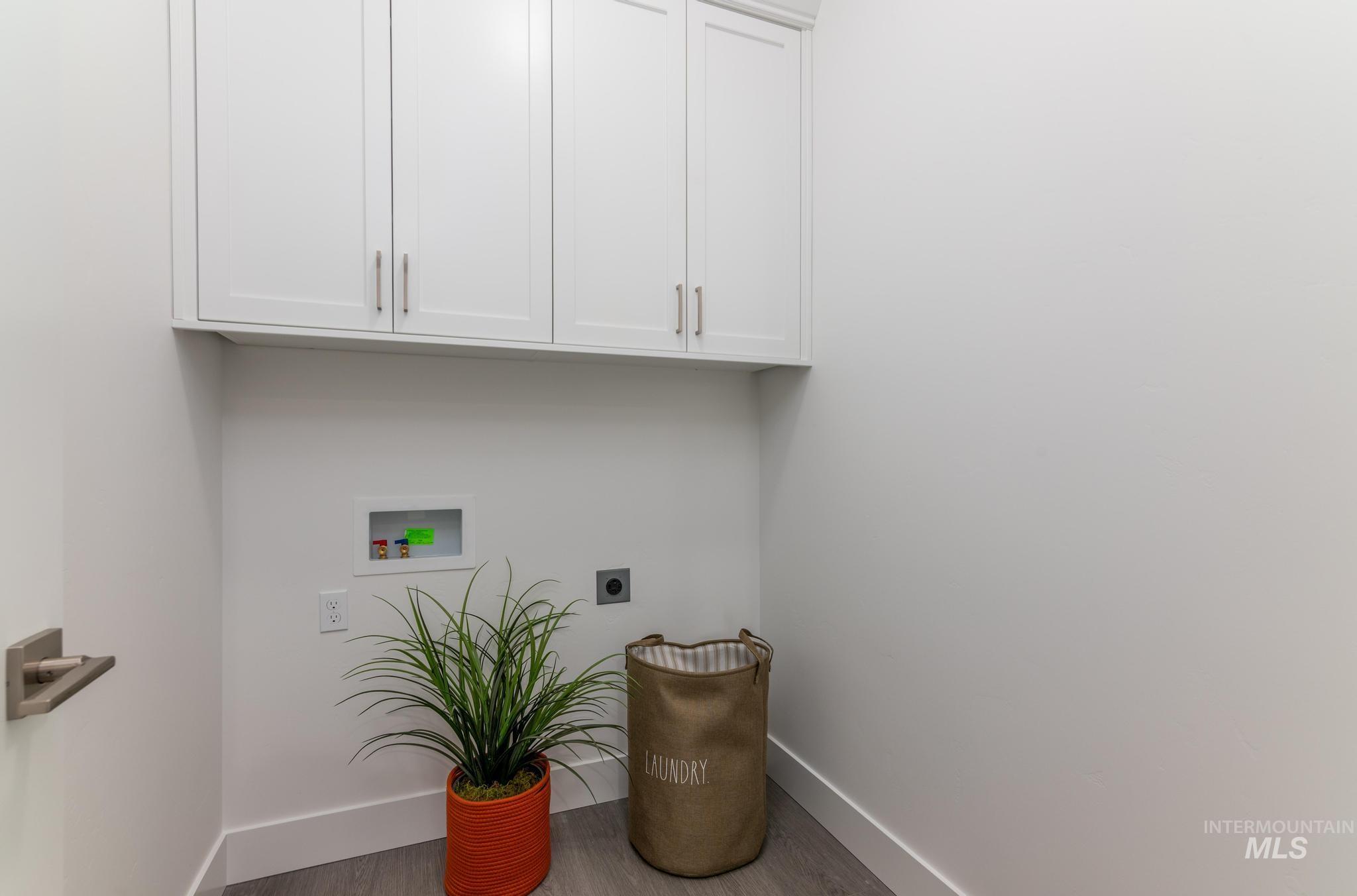 822 W Bay St, Middleton, Idaho 83644, 3 Bedrooms, 2 Bathrooms, Residential For Sale, Price $429,000, 98976994