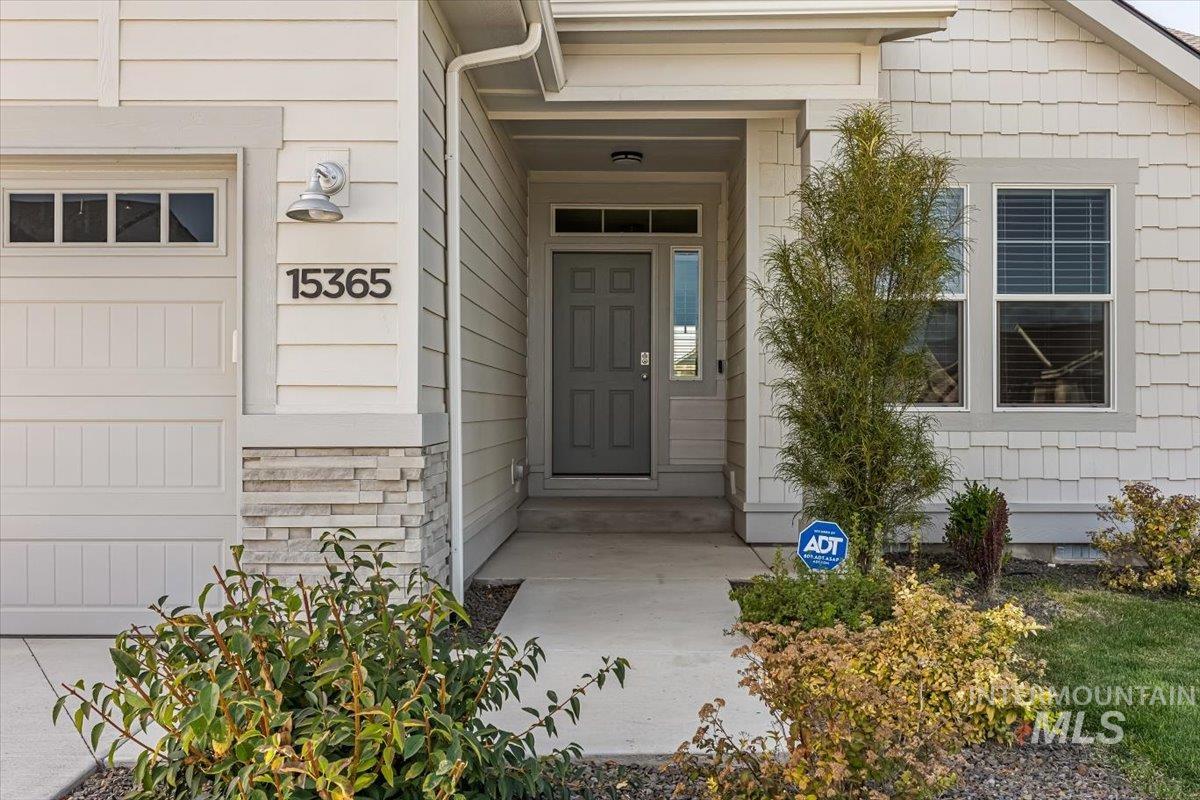 15365 Lutsen Ave, Caldwell, Idaho 83607, 4 Bedrooms, 2 Bathrooms, Residential For Sale, Price $465,000, 98976995