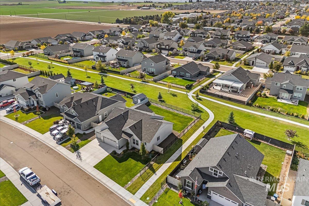 15365 Lutsen Ave, Caldwell, Idaho 83607, 4 Bedrooms, 2 Bathrooms, Residential For Sale, Price $465,000, 98976995