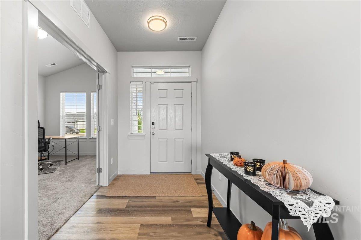 15365 Lutsen Ave, Caldwell, Idaho 83607, 4 Bedrooms, 2 Bathrooms, Residential For Sale, Price $465,000, 98976995