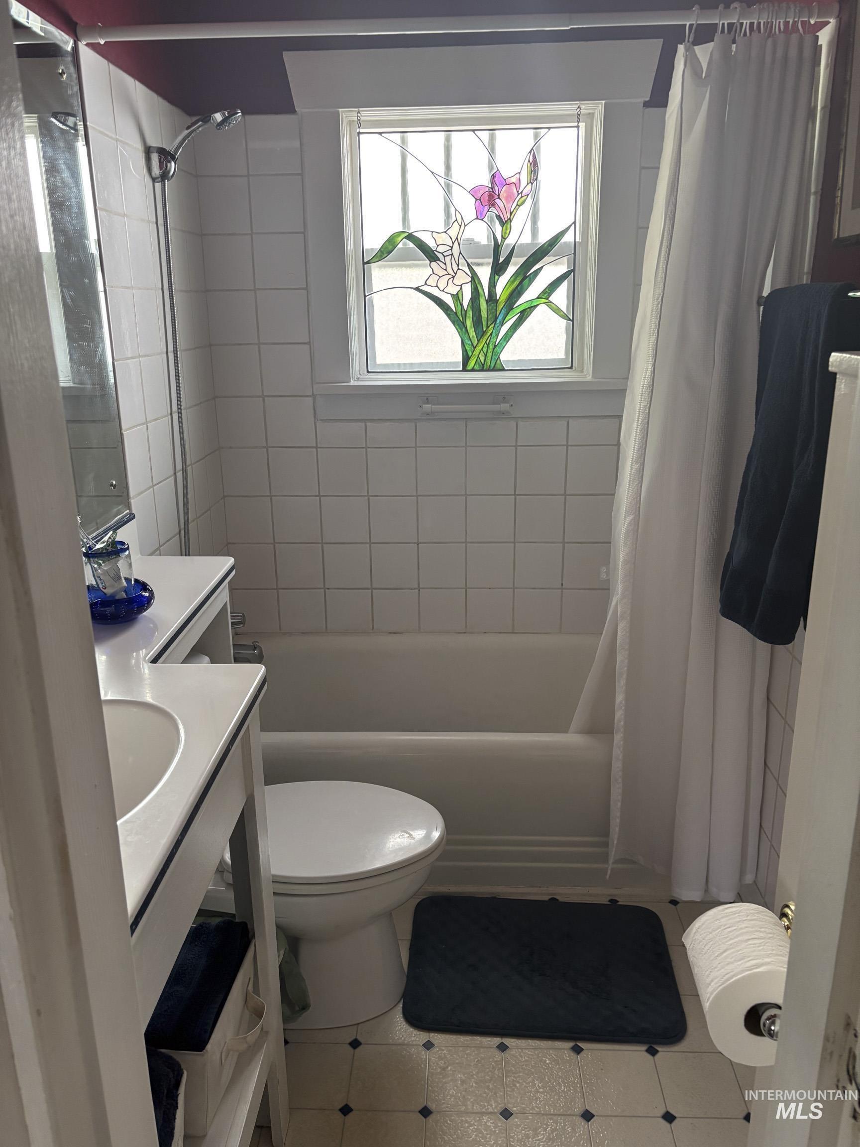 907 Prospect Ave, Lewiston, Idaho 83501, 3 Bedrooms, 2 Bathrooms, Residential For Sale, Price $320,000, 98976997