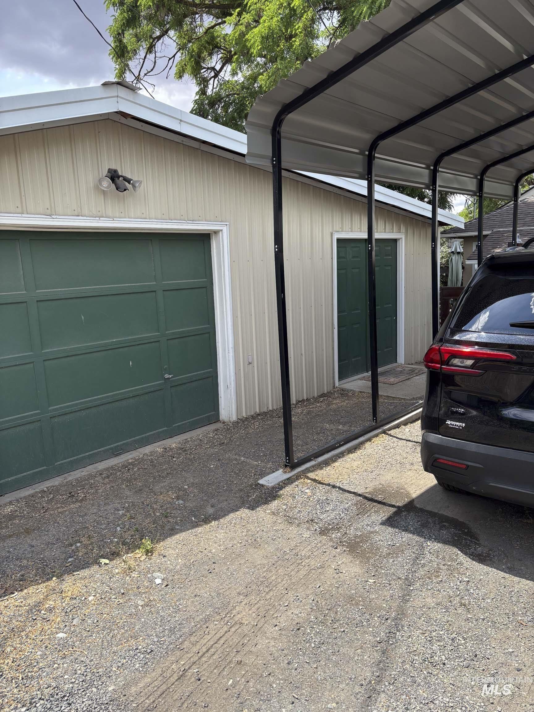 907 Prospect Ave, Lewiston, Idaho 83501, 3 Bedrooms, 2 Bathrooms, Residential For Sale, Price $320,000, 98976997