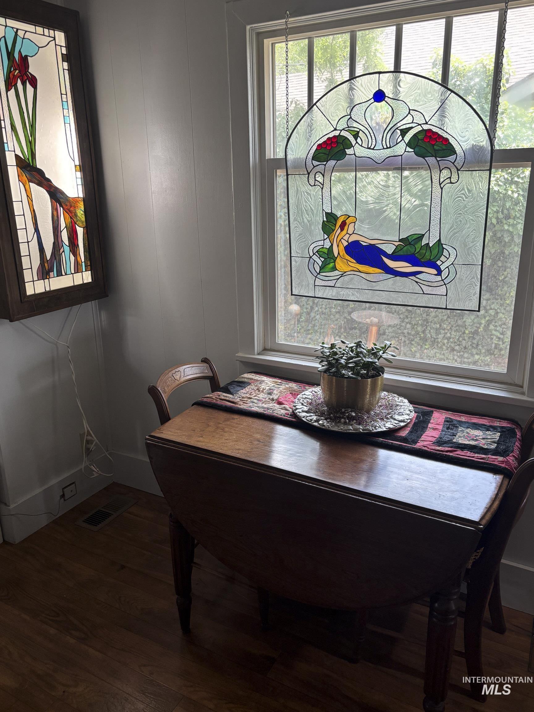 907 Prospect Ave, Lewiston, Idaho 83501, 3 Bedrooms, 2 Bathrooms, Residential For Sale, Price $320,000, 98976997