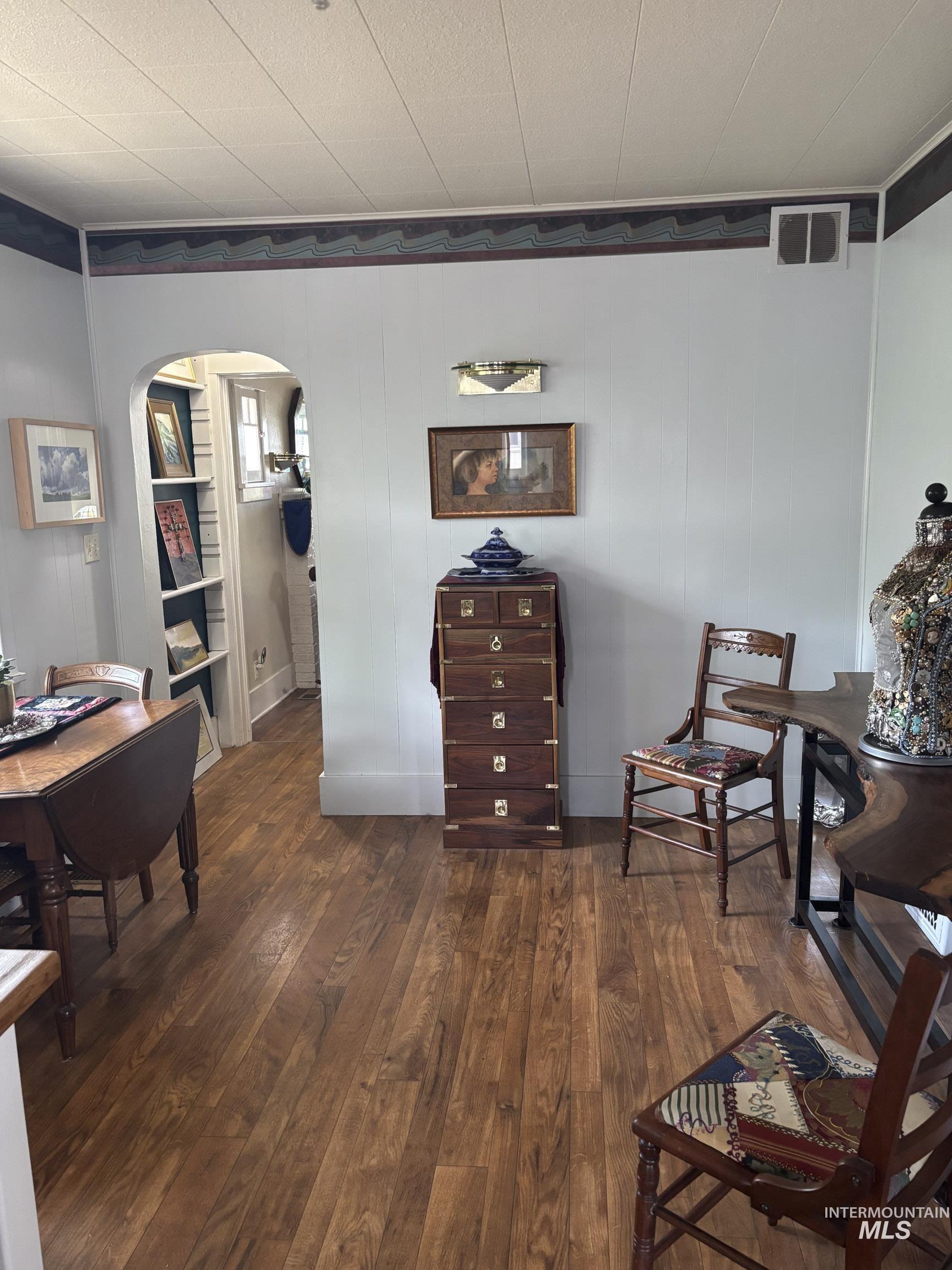 907 Prospect Ave, Lewiston, Idaho 83501, 3 Bedrooms, 2 Bathrooms, Residential For Sale, Price $320,000, 98976997