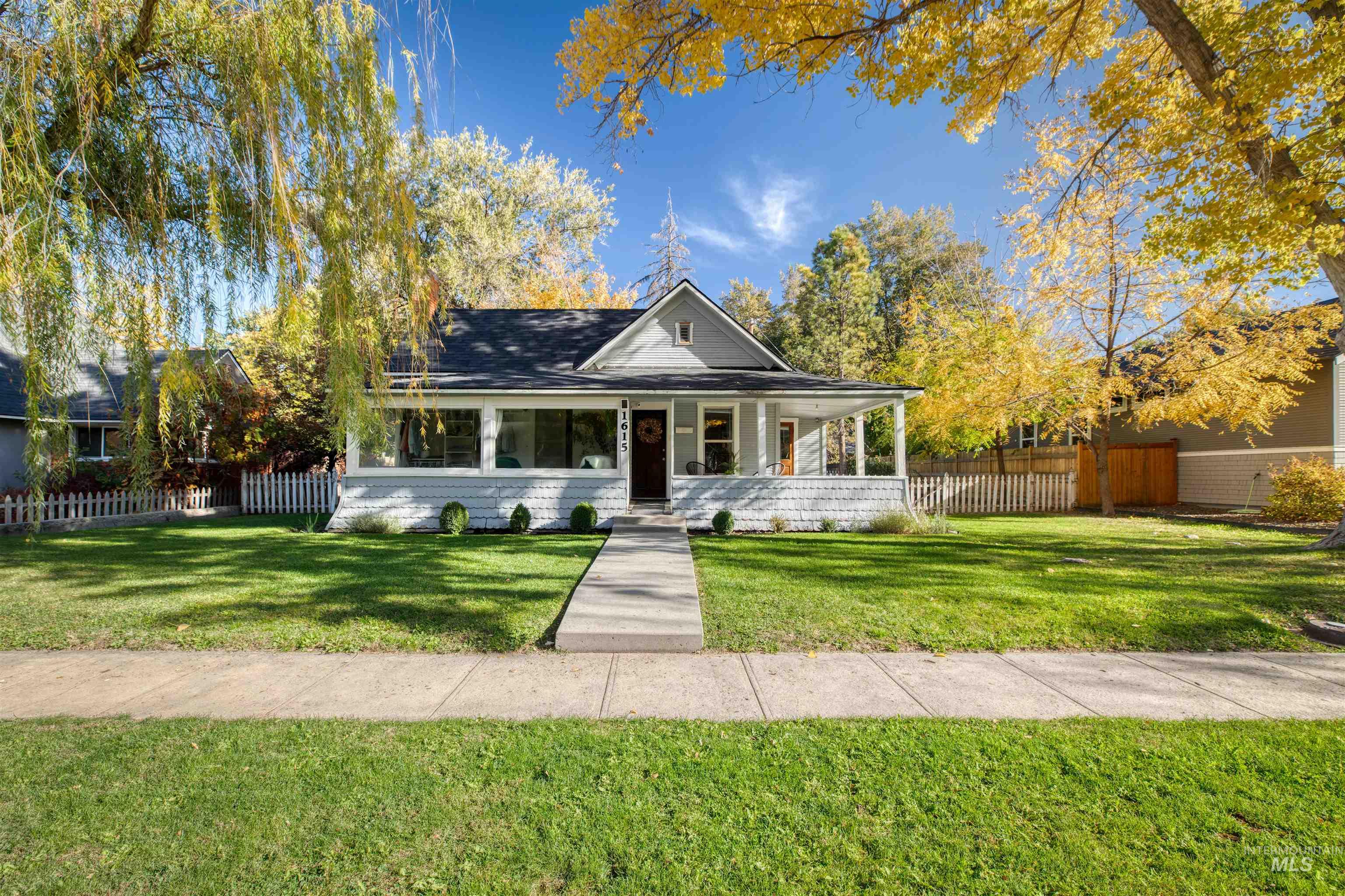 1615 Fillmore St, Caldwell, Idaho 83605, 2 Bedrooms, 1 Bathroom, Residential For Sale, Price $329,990, 98976998