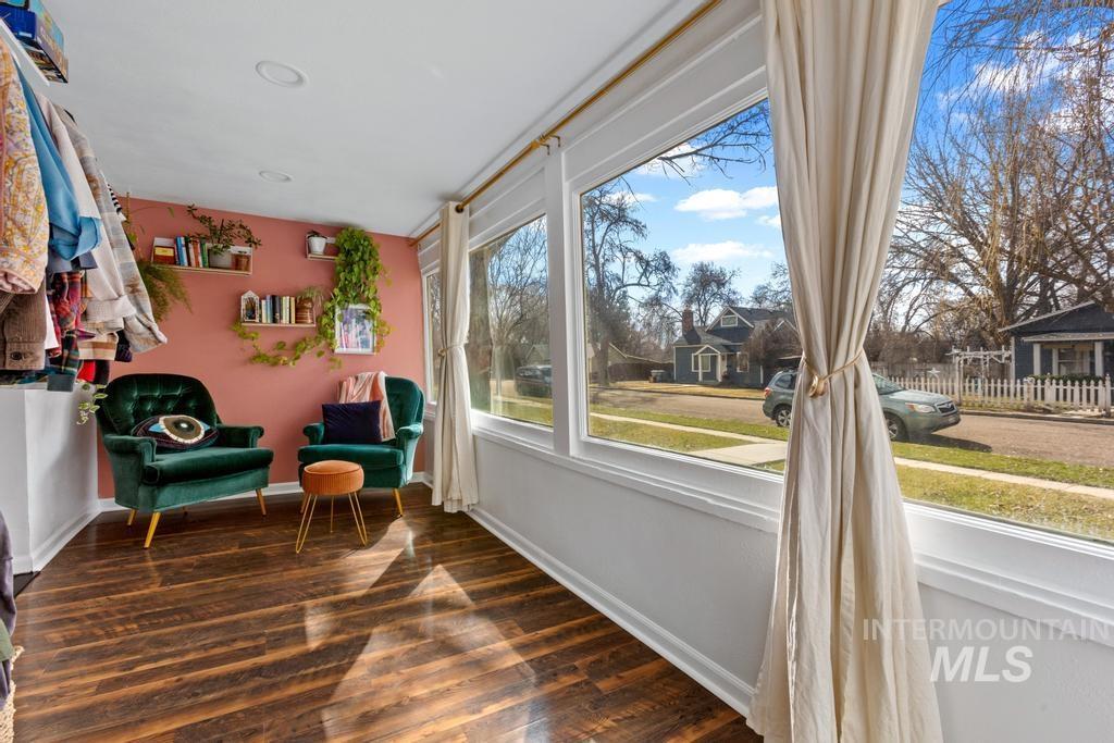 1615 Fillmore St, Caldwell, Idaho 83605, 2 Bedrooms, 1 Bathroom, Residential For Sale, Price $329,990, 98976998