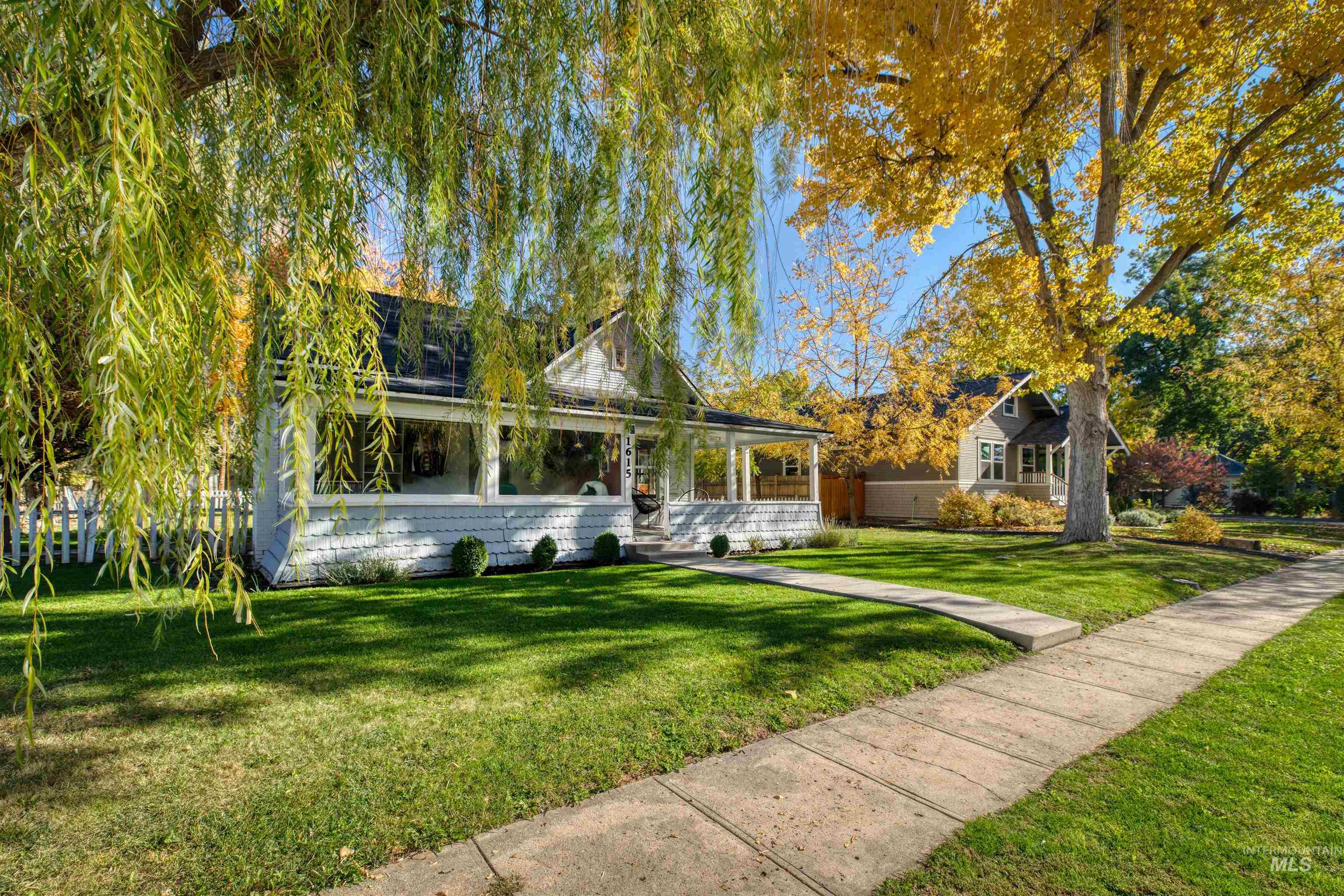 1615 Fillmore St, Caldwell, Idaho 83605, 2 Bedrooms, 1 Bathroom, Residential For Sale, Price $329,990, 98976998