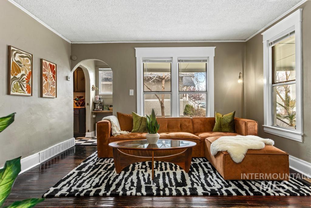 1615 Fillmore St, Caldwell, Idaho 83605, 2 Bedrooms, 1 Bathroom, Residential For Sale, Price $329,990, 98976998