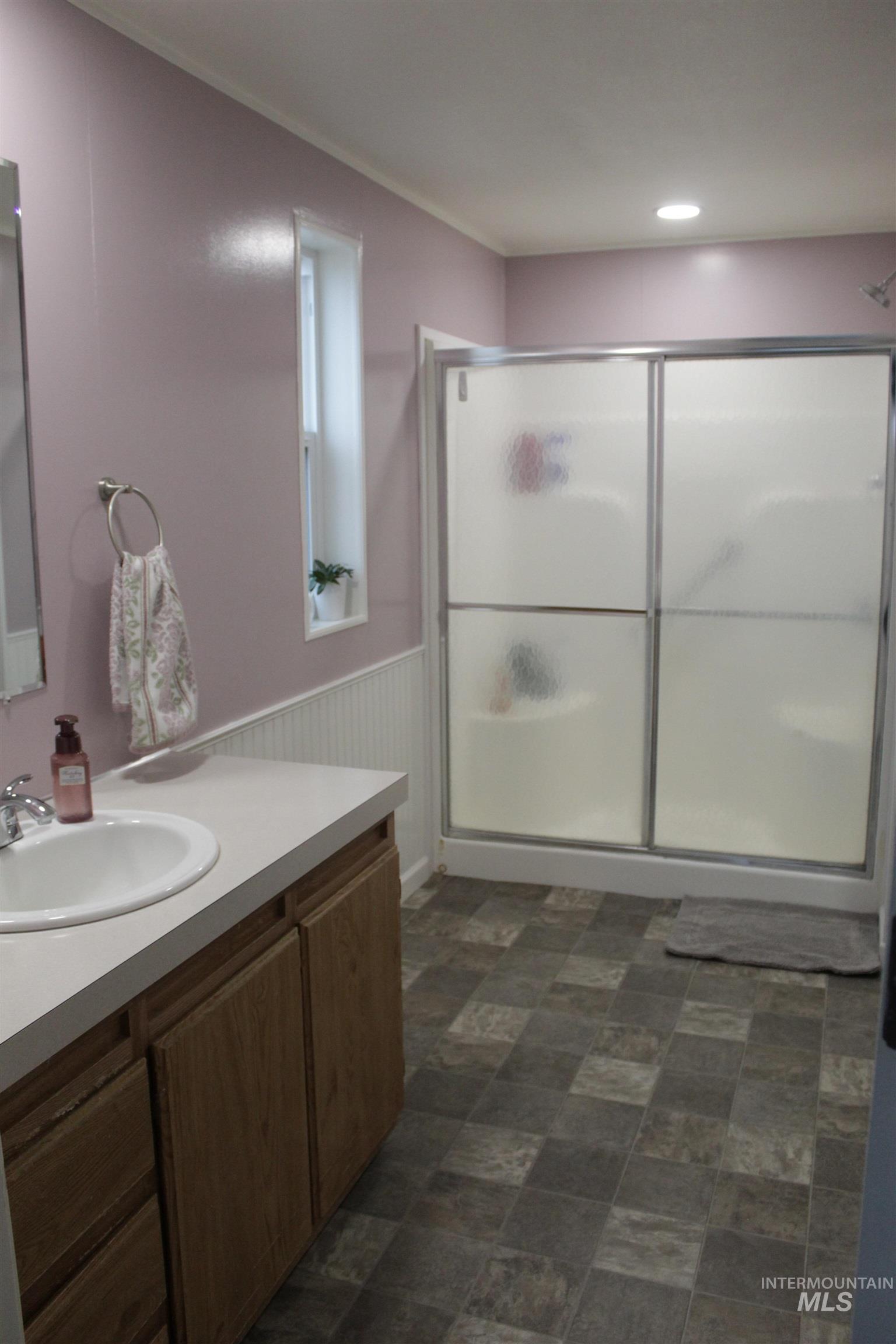 27520 Pearl Rd, Parma, Idaho 83660, 3 Bedrooms, 2 Bathrooms, Residential For Sale, Price $549,900, 98976999