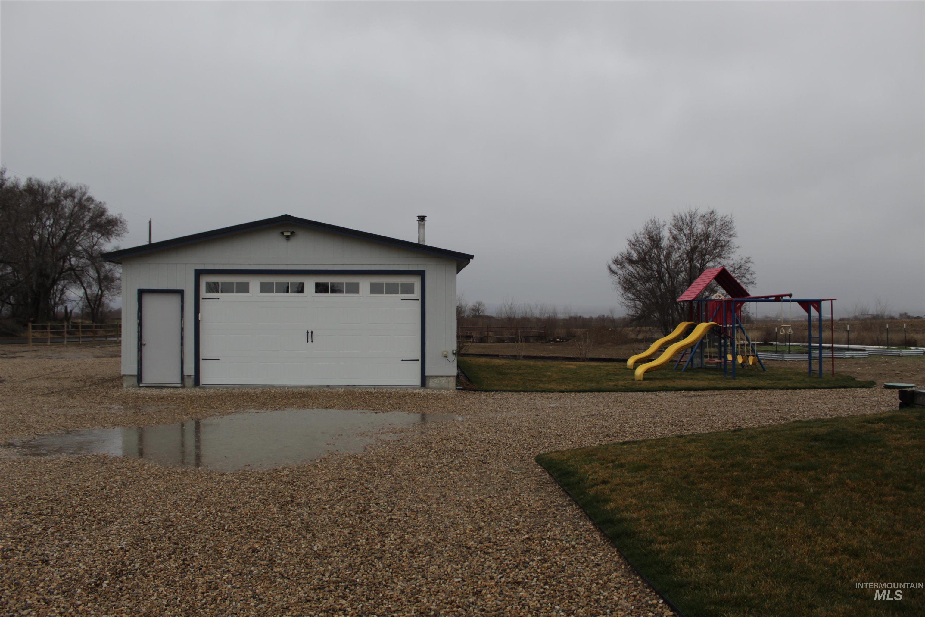 27520 Pearl Rd, Parma, Idaho 83660, 3 Bedrooms, 2 Bathrooms, Residential For Sale, Price $549,900, 98976999