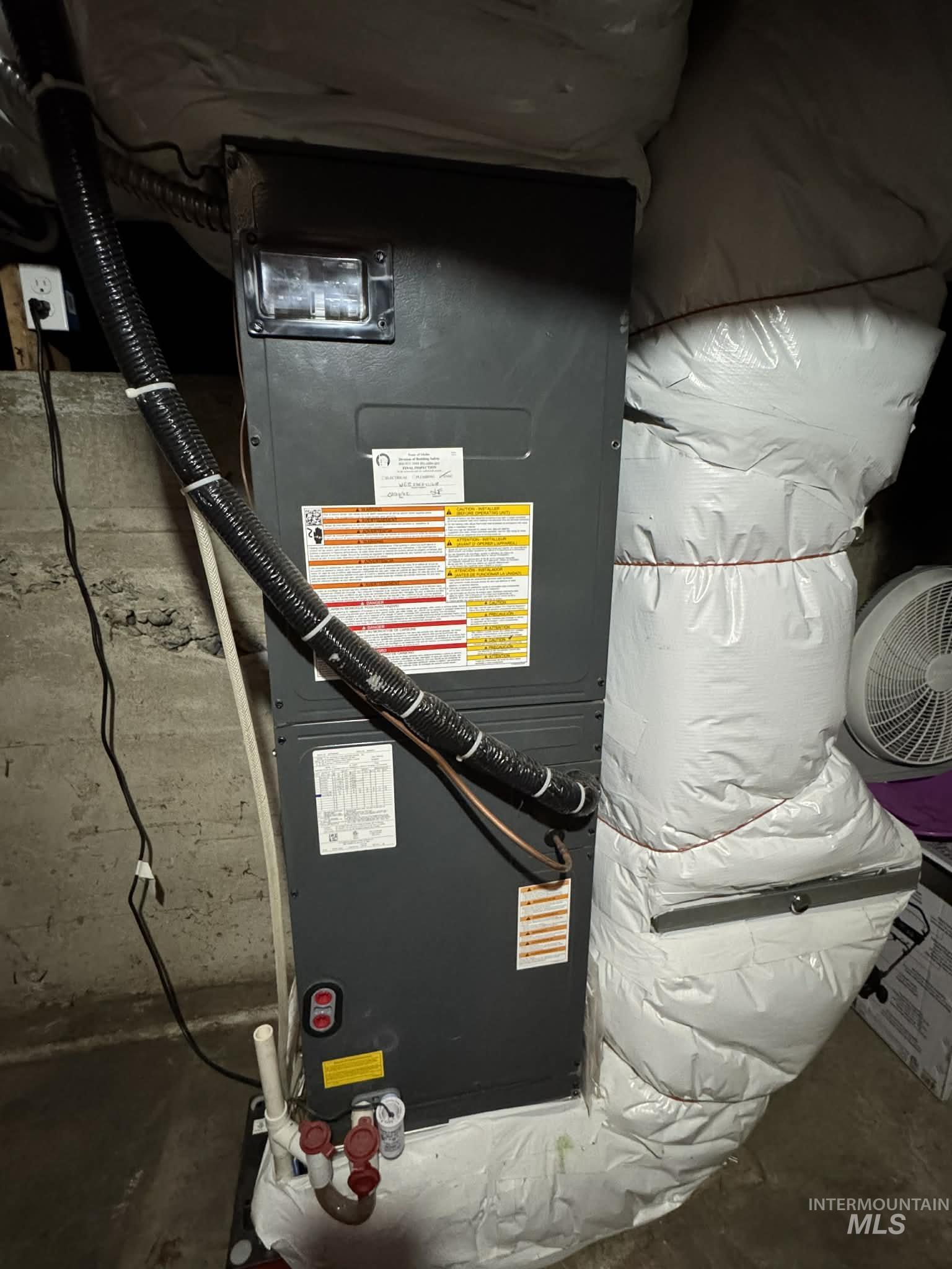 1010 Idaho St, Kamiah, Idaho 83536, 5 Bedrooms, 1 Bathroom, Residential For Sale, Price $302,000, 98977000