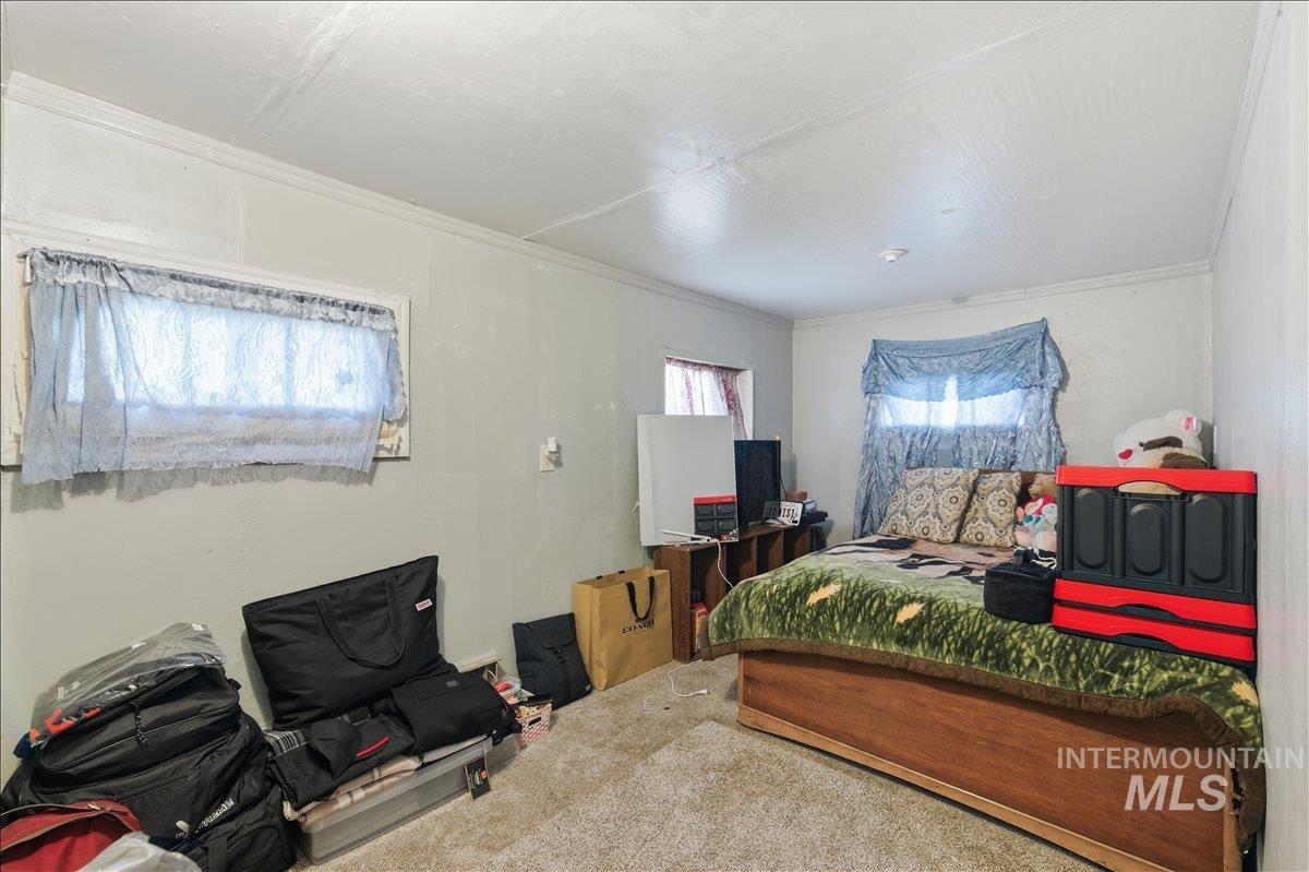 27633 Farmway Road, Caldwell, Idaho 83607, 2 Bedrooms, 1 Bathroom, Residential For Sale, Price $550,000, 98977001