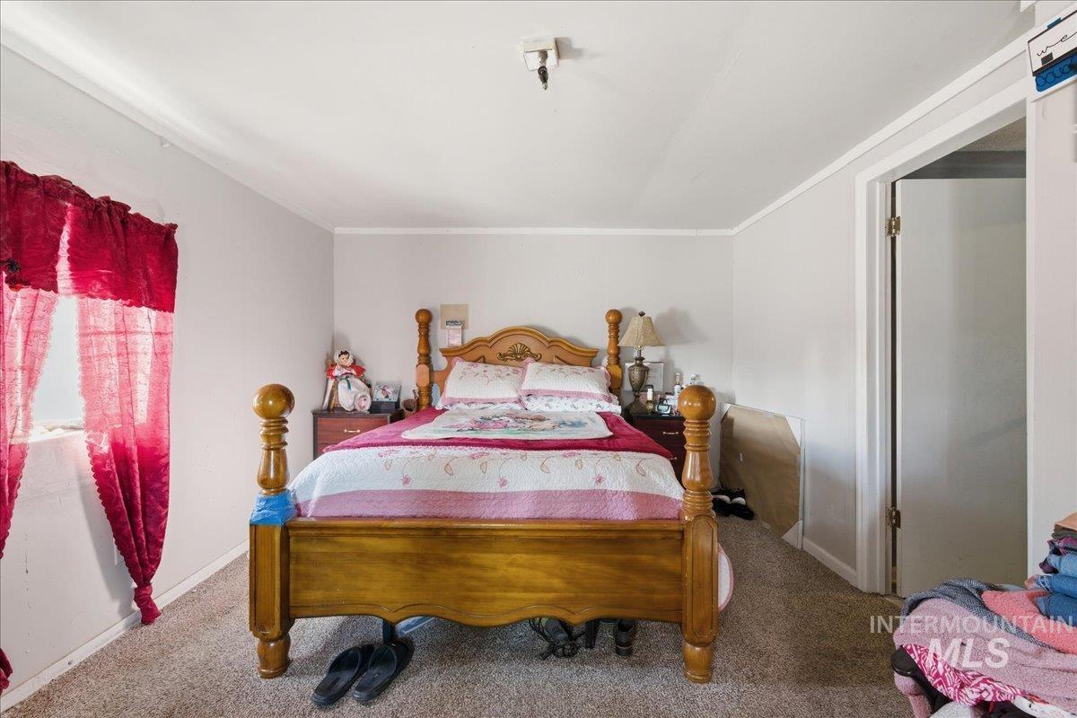 27633 Farmway Road, Caldwell, Idaho 83607, 2 Bedrooms, 1 Bathroom, Residential For Sale, Price $550,000, 98977001