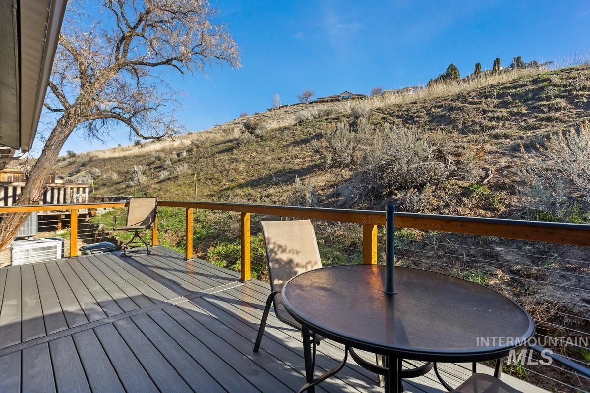 4950 N Bitterbrush, Boise, Idaho 83703, 3 Bedrooms, 2 Bathrooms, Residential For Sale, Price $458,000, 98977003