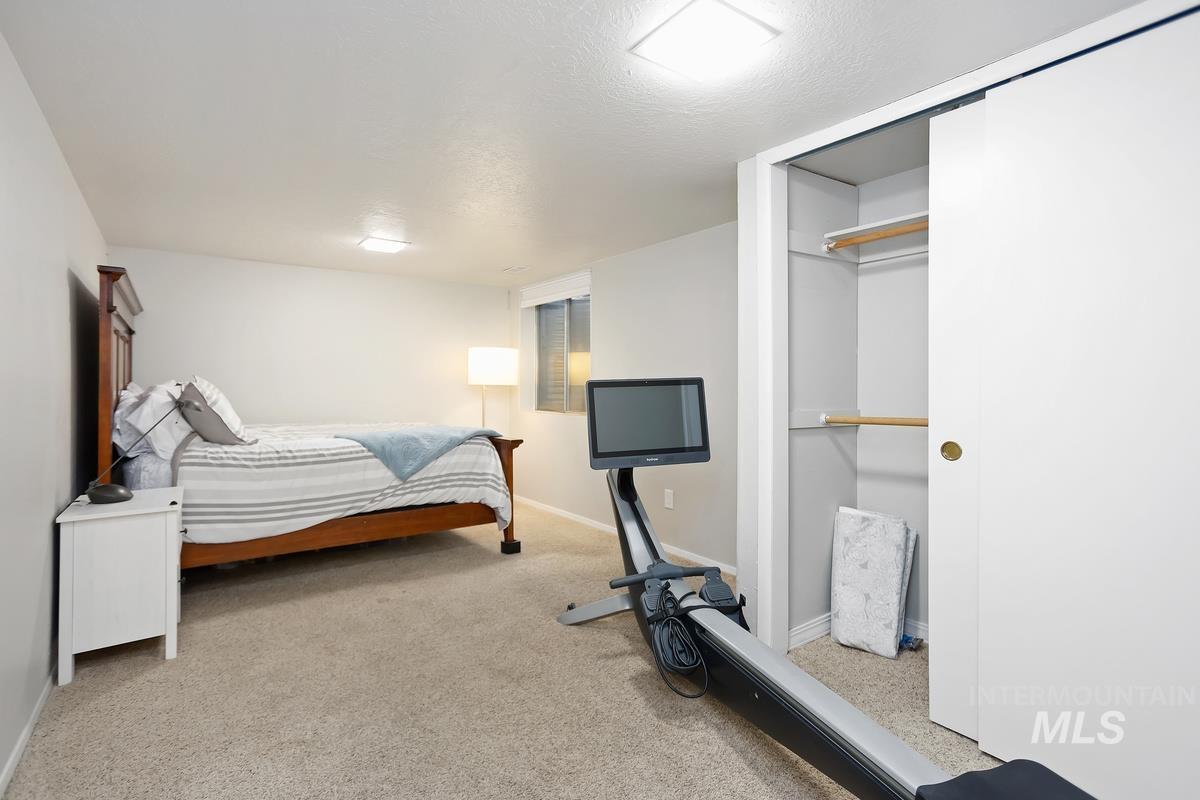 4950 N Bitterbrush, Boise, Idaho 83703, 3 Bedrooms, 2 Bathrooms, Residential For Sale, Price $458,000, 98977003