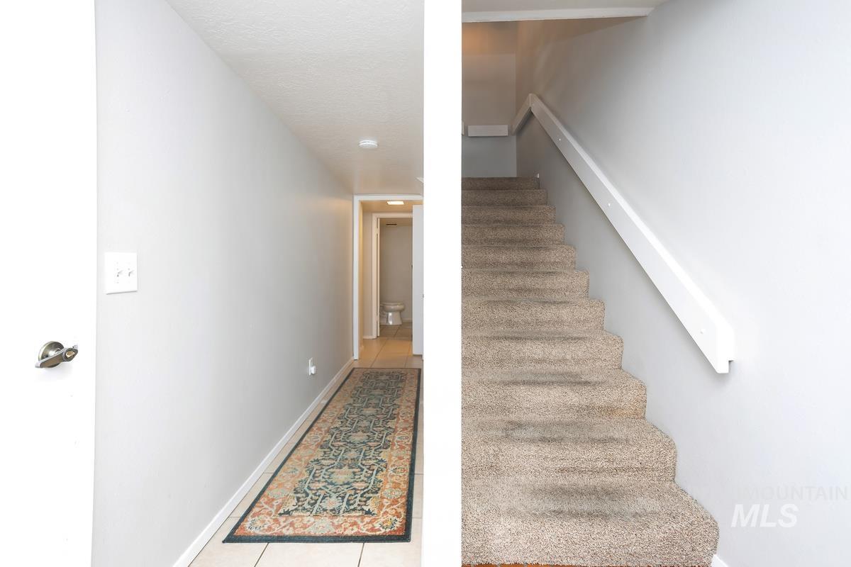 4950 N Bitterbrush, Boise, Idaho 83703, 3 Bedrooms, 2 Bathrooms, Residential For Sale, Price $458,000, 98977003