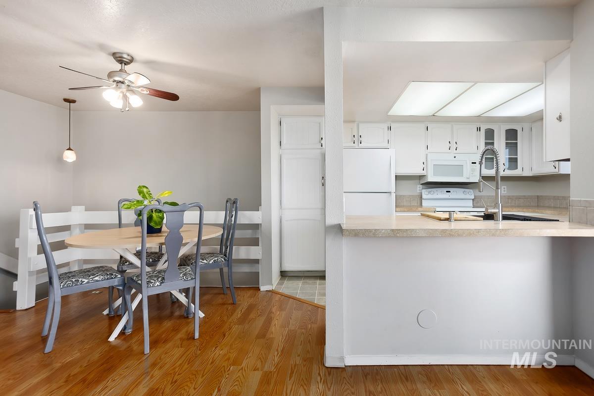 4950 N Bitterbrush, Boise, Idaho 83703, 3 Bedrooms, 2 Bathrooms, Residential For Sale, Price $458,000, 98977003