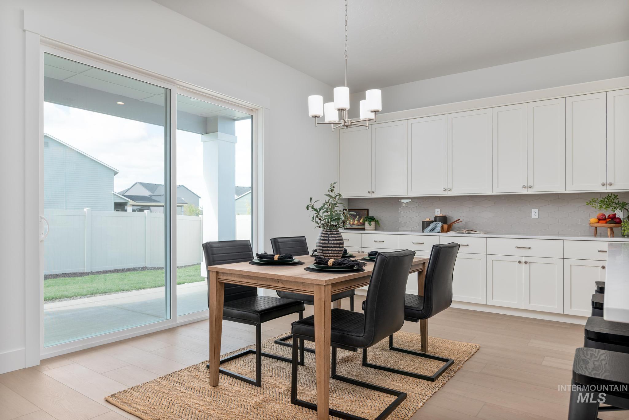 5161 W River Oaks Dr, Meridian, Idaho 83646, 3 Bedrooms, 2.5 Bathrooms, Residential For Sale, Price $654,000,MLS 98977005