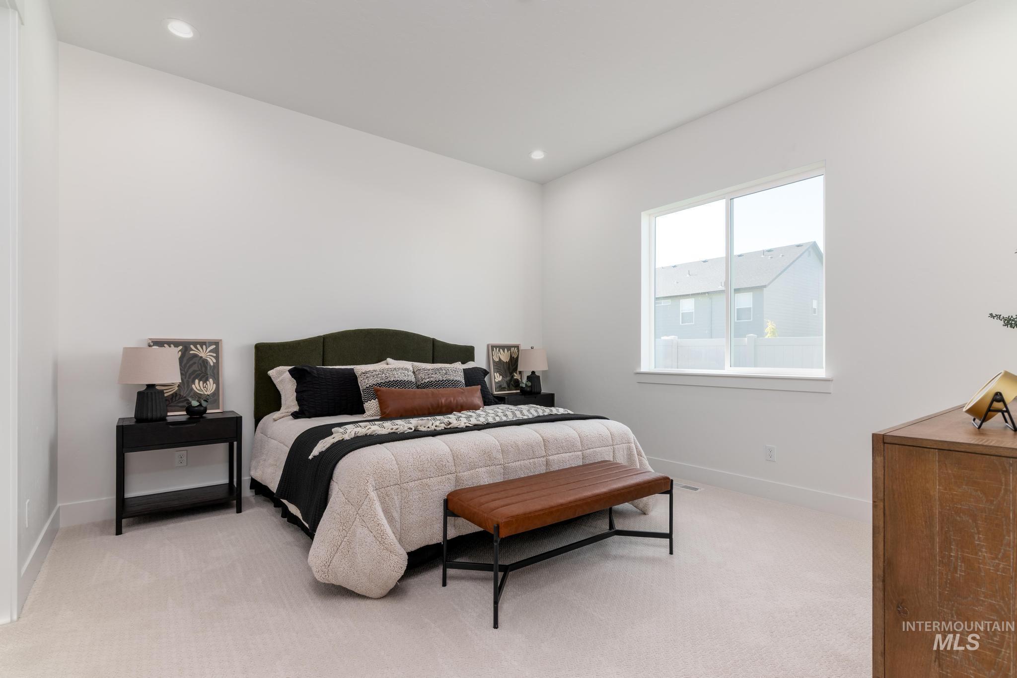 5161 W River Oaks Dr, Meridian, Idaho 83646, 3 Bedrooms, 2.5 Bathrooms, Residential For Sale, Price $654,000,MLS 98977005