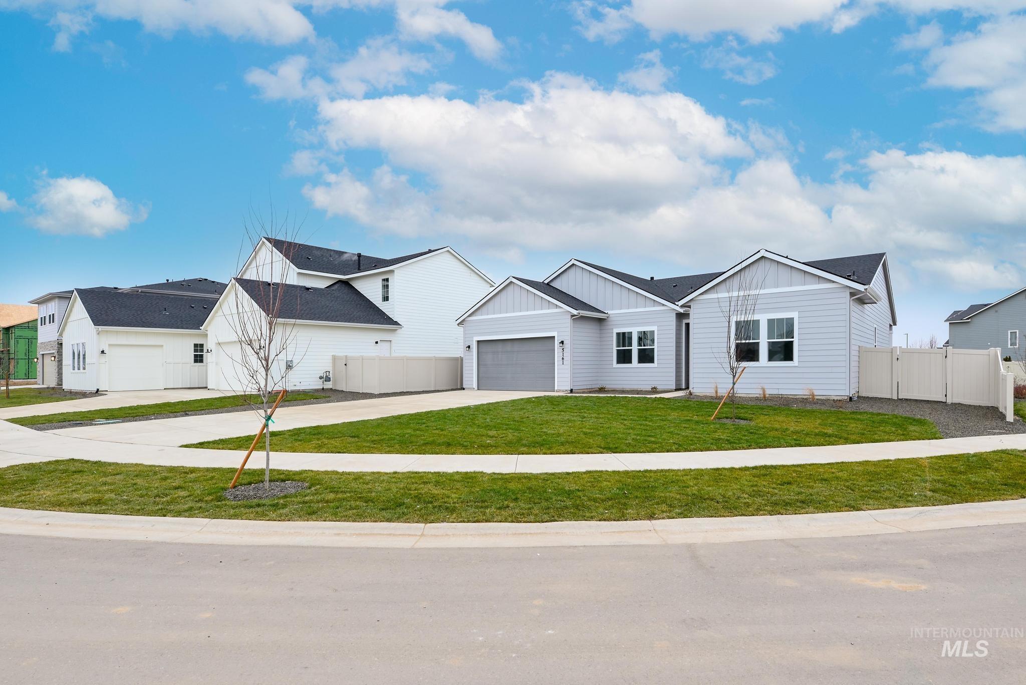 5161 W River Oaks Dr, Meridian, Idaho 83646, 3 Bedrooms, 2.5 Bathrooms, Residential For Sale, Price $669,000, 98977005